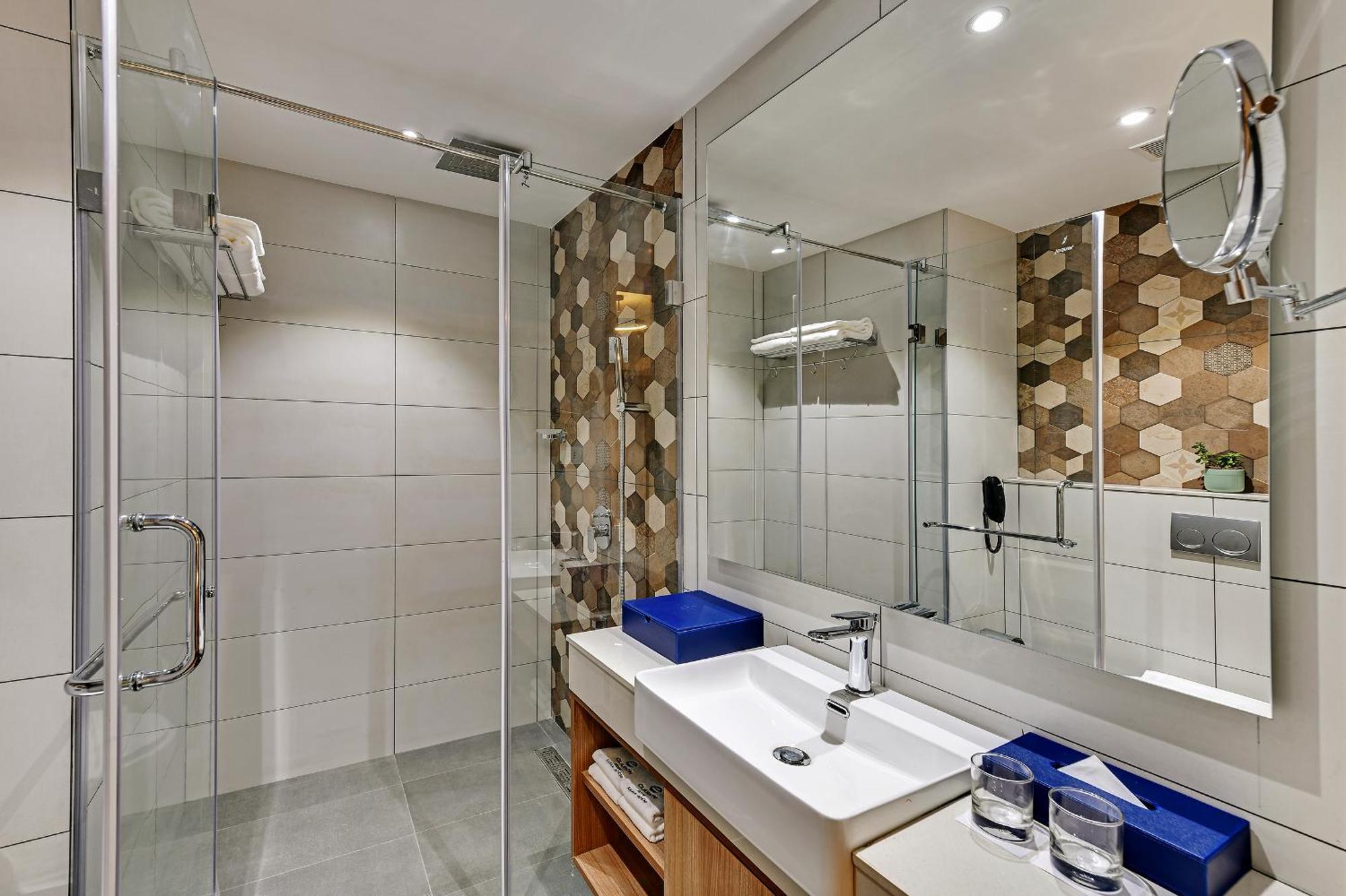 Hotel Clarion Khayal Kochi, Infopark 5*