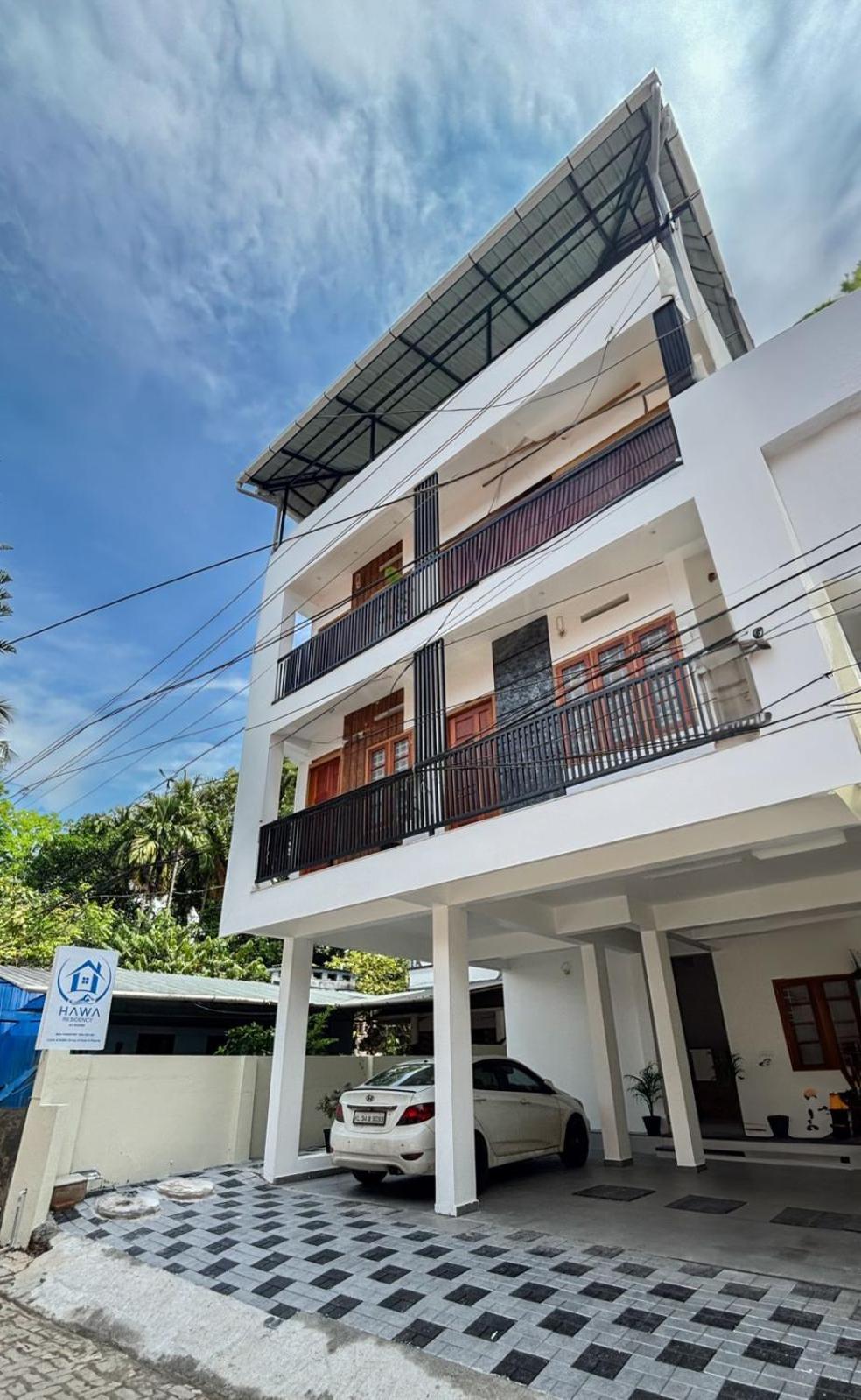 Hawa Residency Hotel *