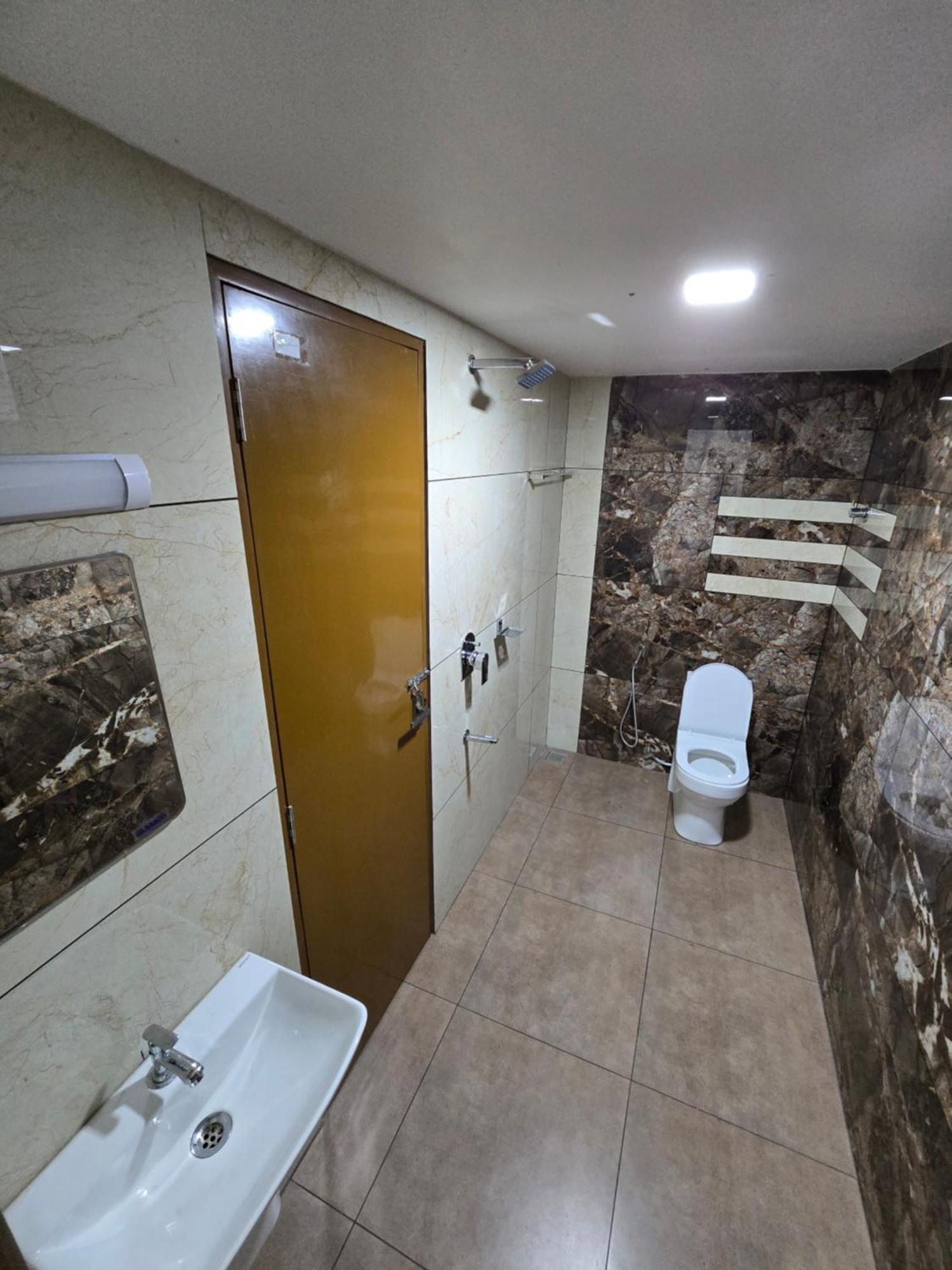 Apartment Mas Residency Kochi