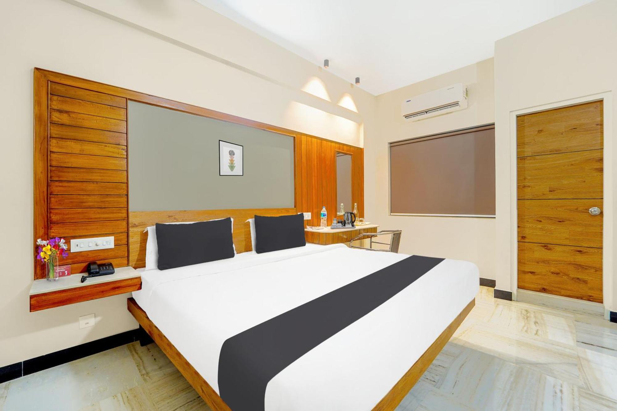 Hotel Super O Broadway Ernakulam