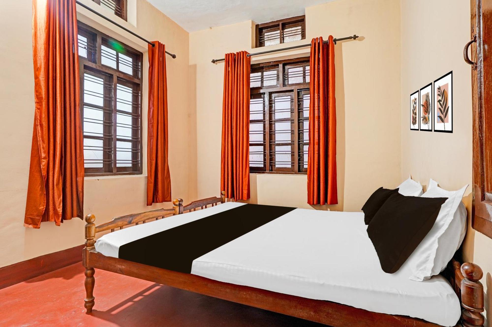 Hotel O Sreemagam Kochi