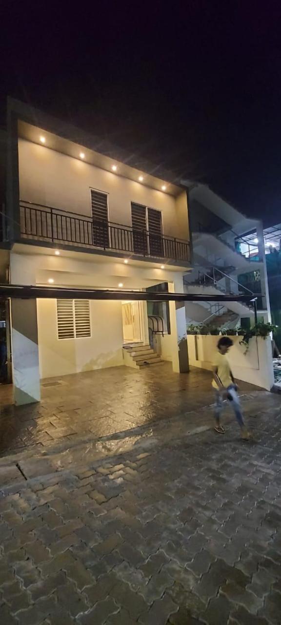 Astros Hotel *