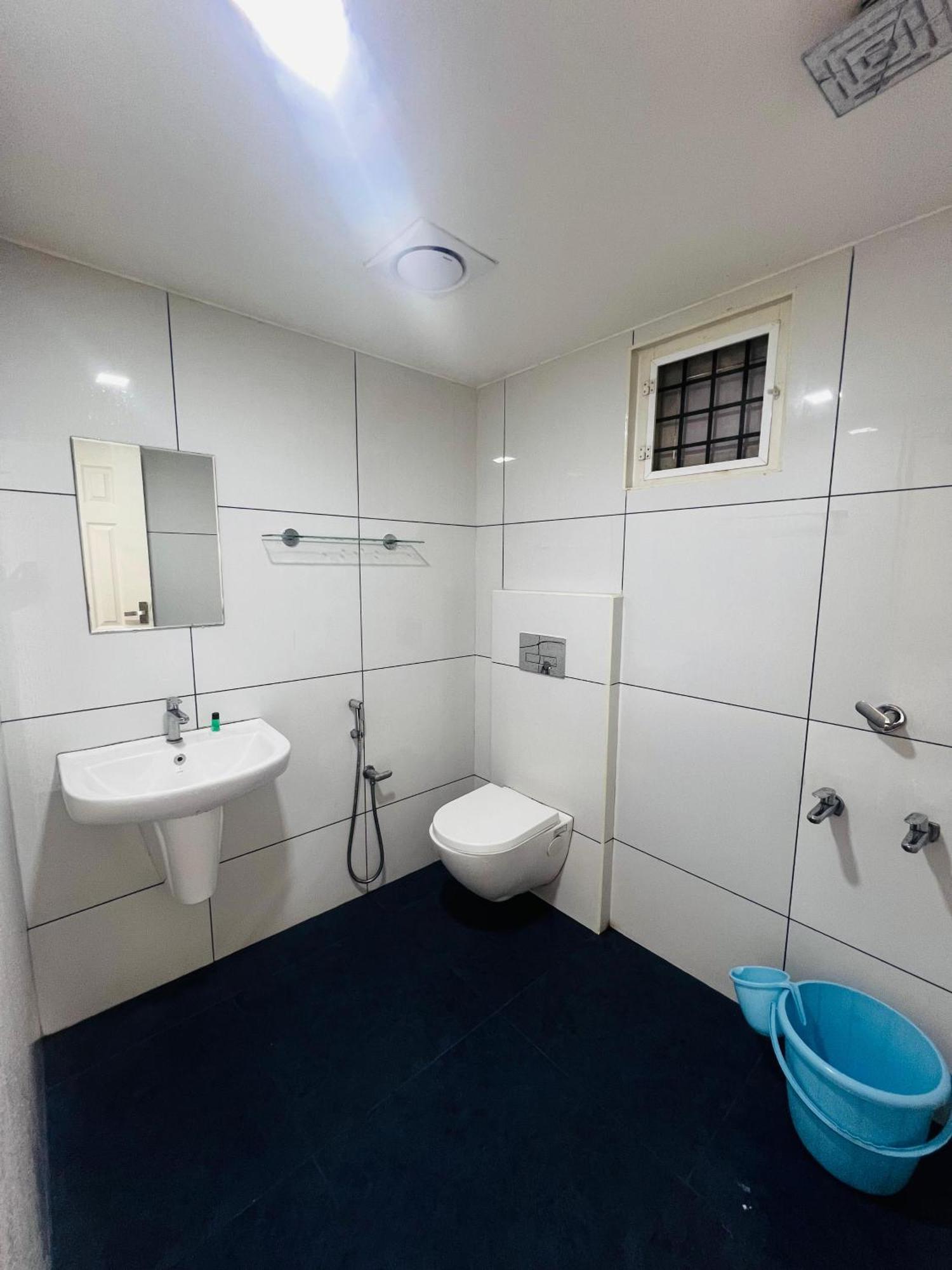 Hotel White House 3*