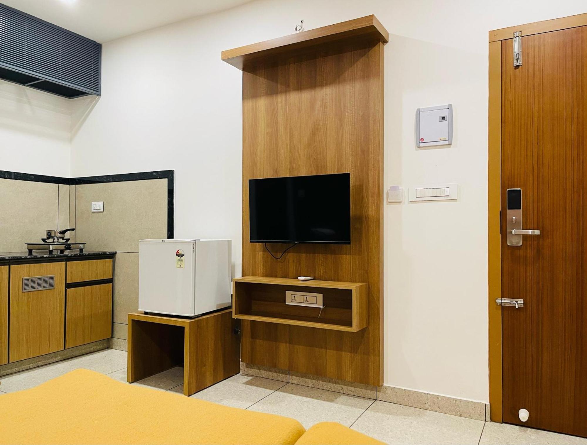 Hilux Apartment Kochi