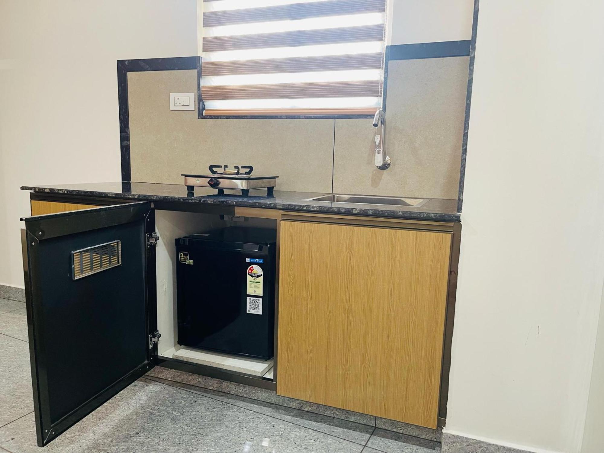 Hilux Apartment Kochi
