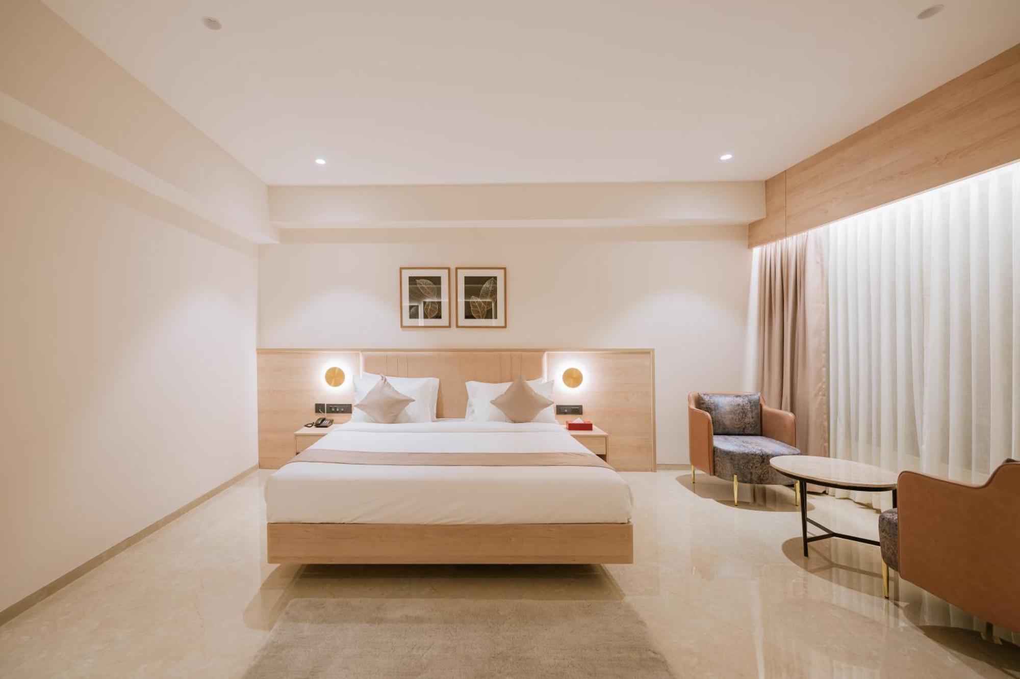 Loft Business Hotel