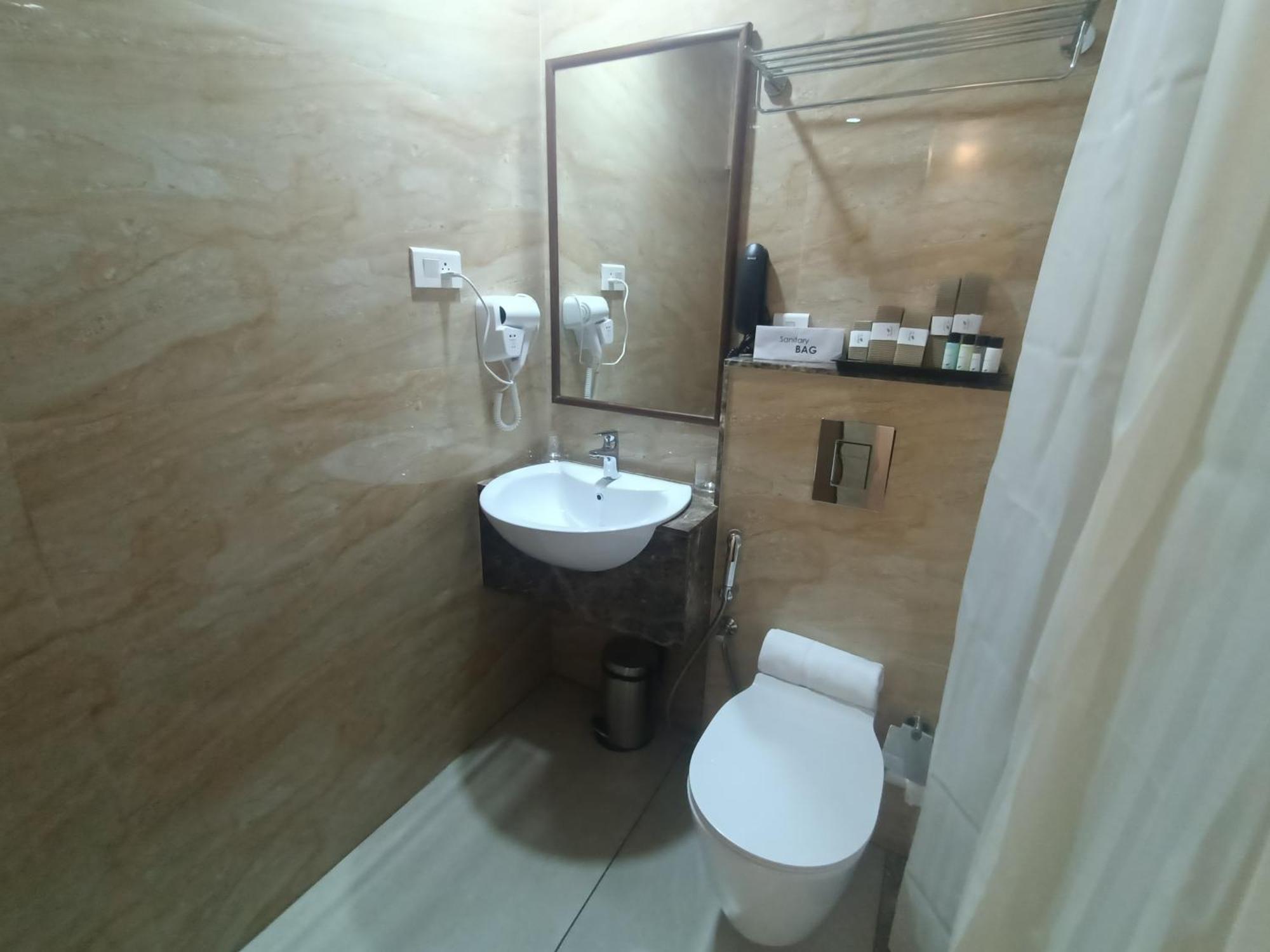 Seashell - Marine Drive Hotel