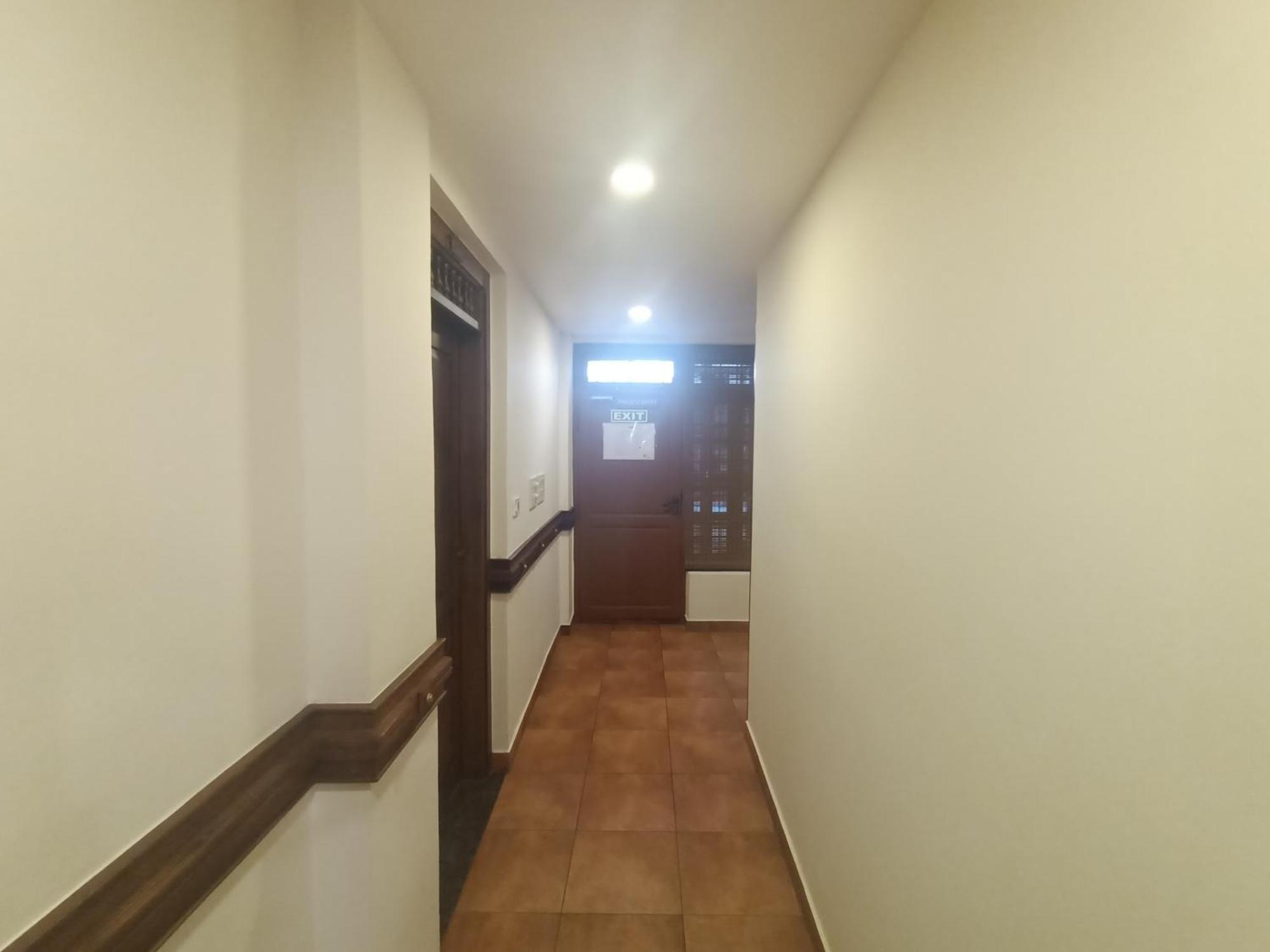 Hotel Seashell - Marine Drive 3*