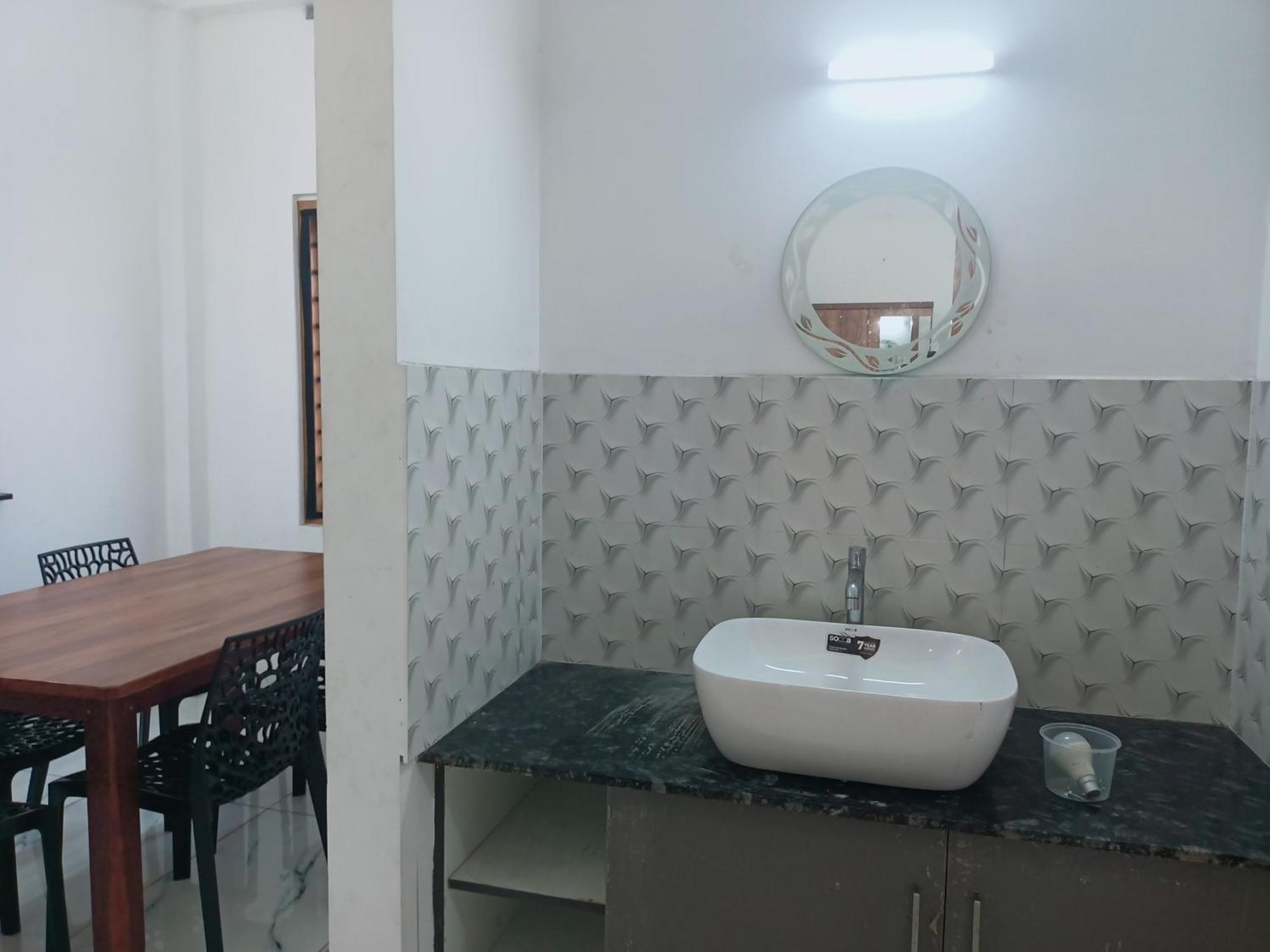 Apartment Zeharish *