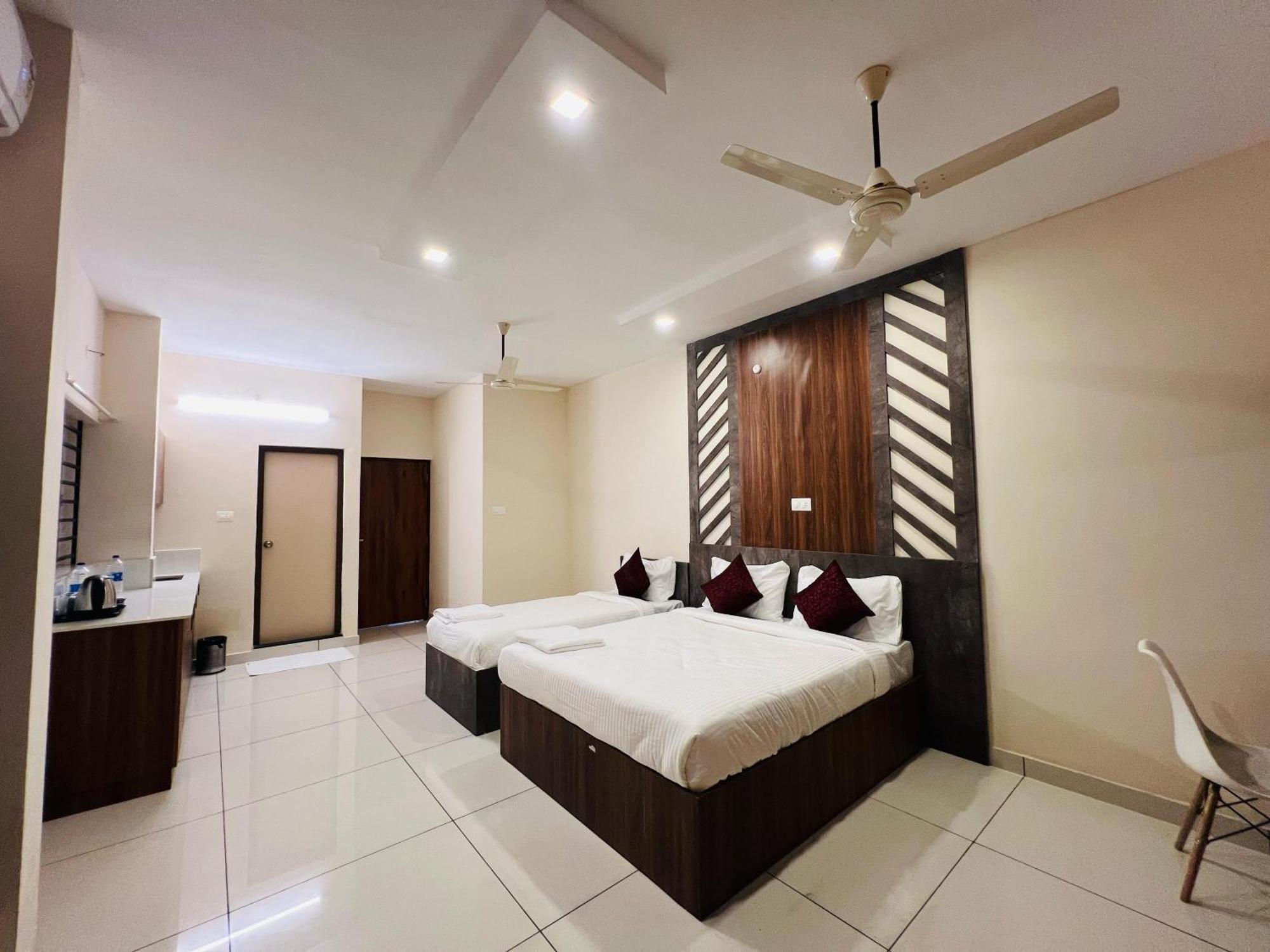 Hotel Gypsy Cusat Kochi