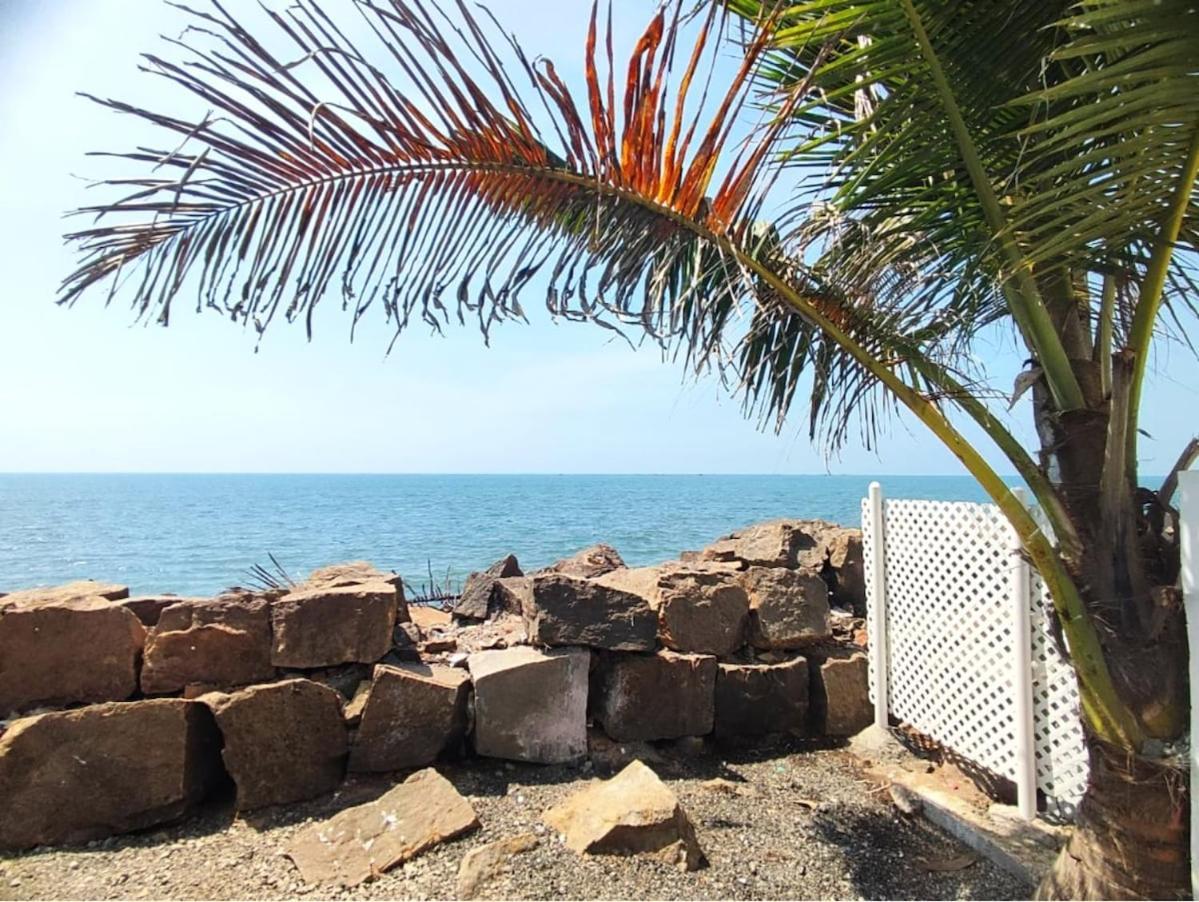 Casa Del Mar - Sea Facing Villa *