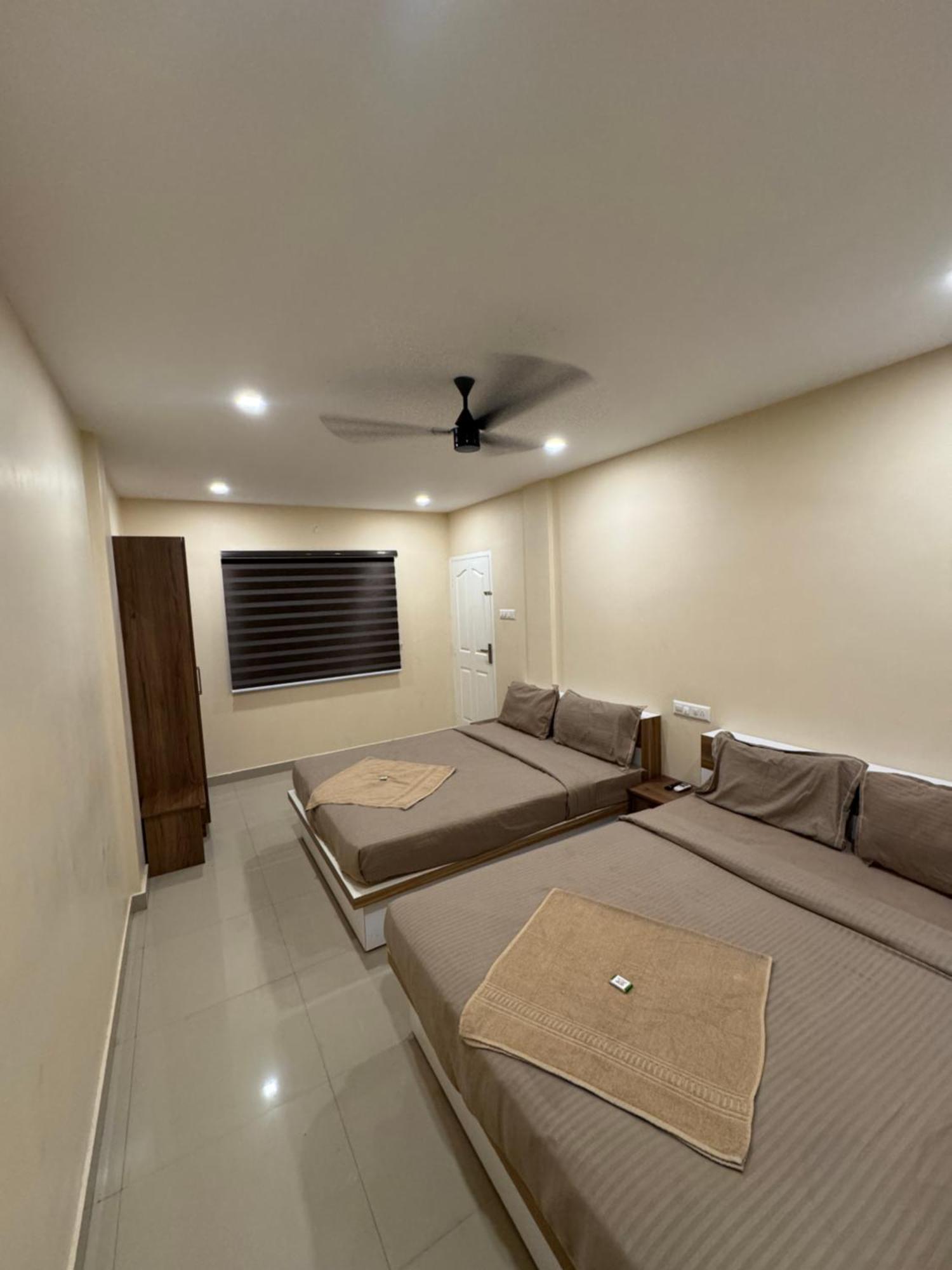 Hotel Heres Residency Kochi