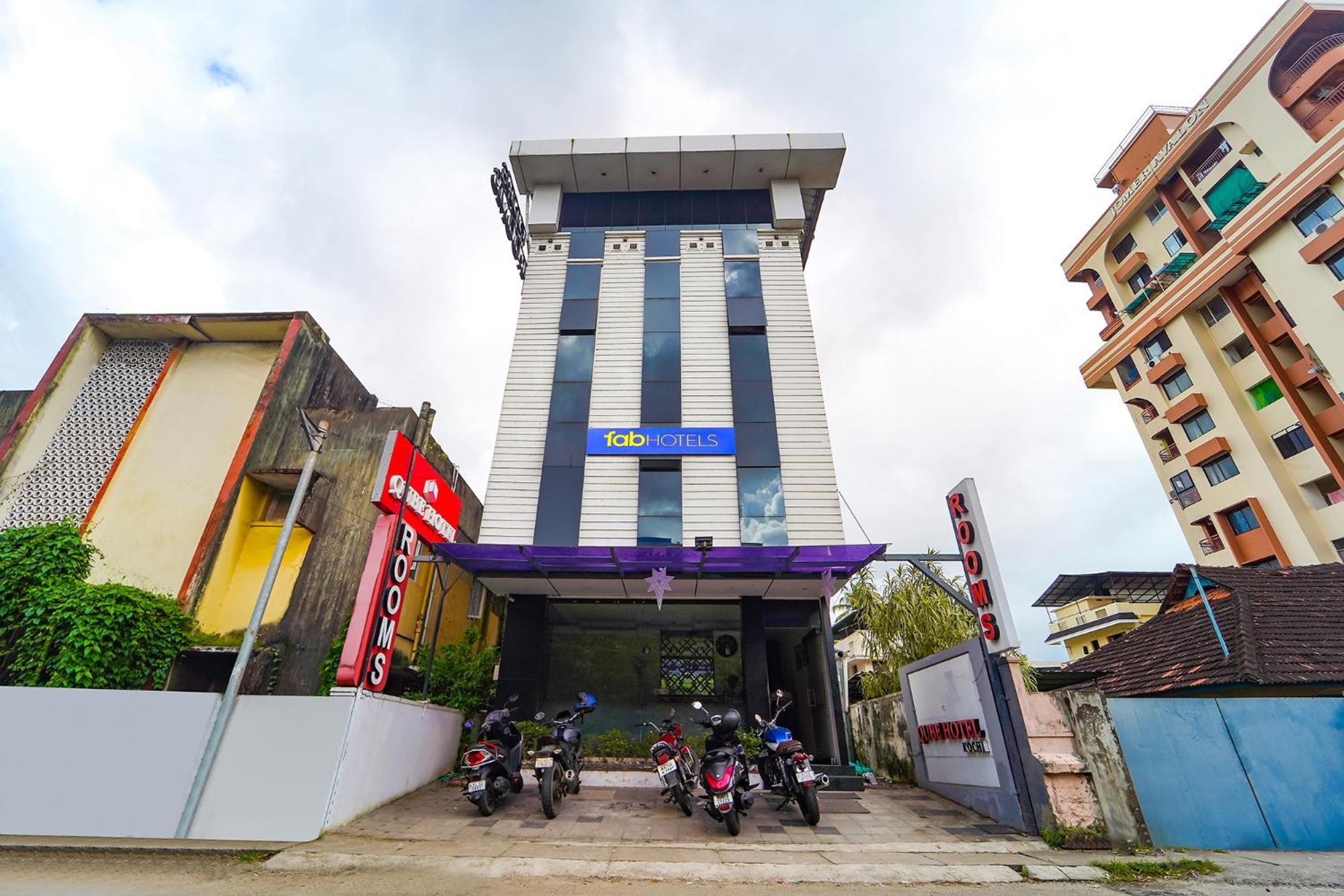 Fabhotel Qube