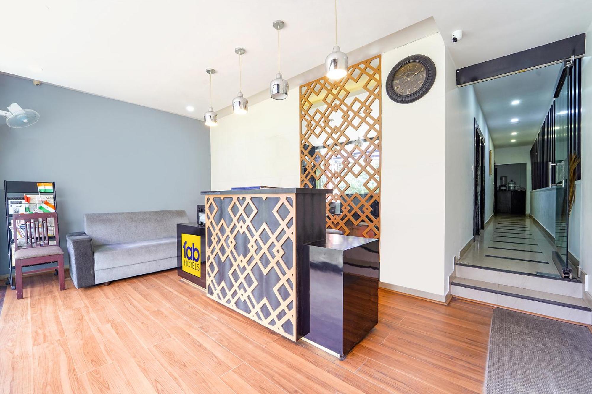 Hotel Fabhotel Qube