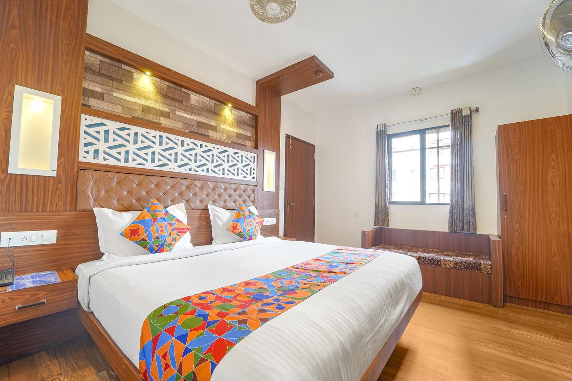 Hotel Fabhotel Qube Kochi