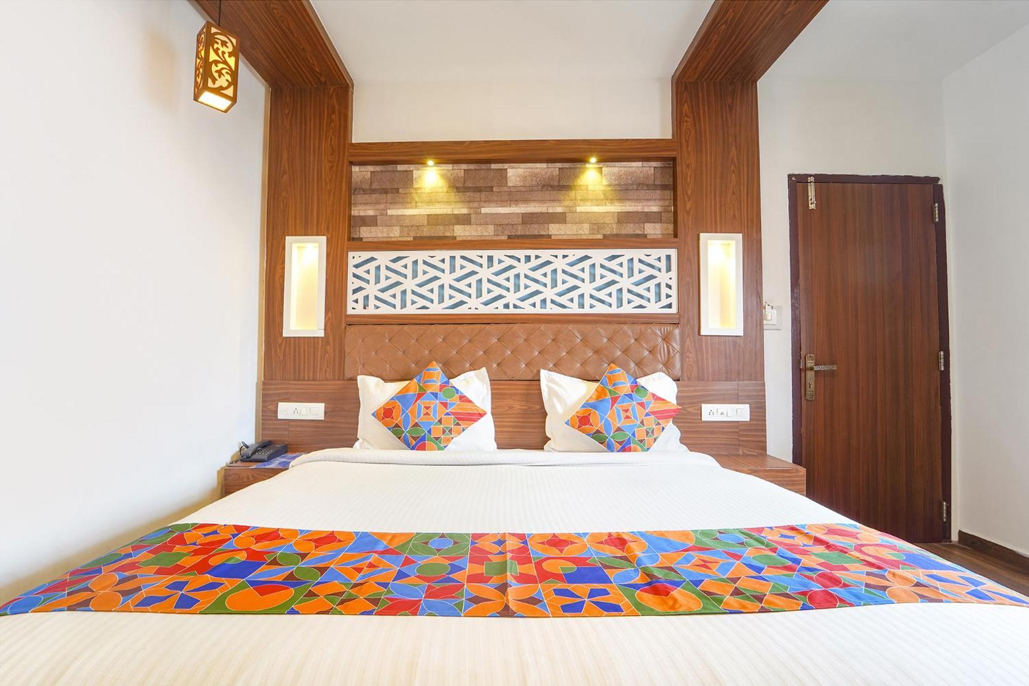 Hotel Fabhotel Qube Kochi