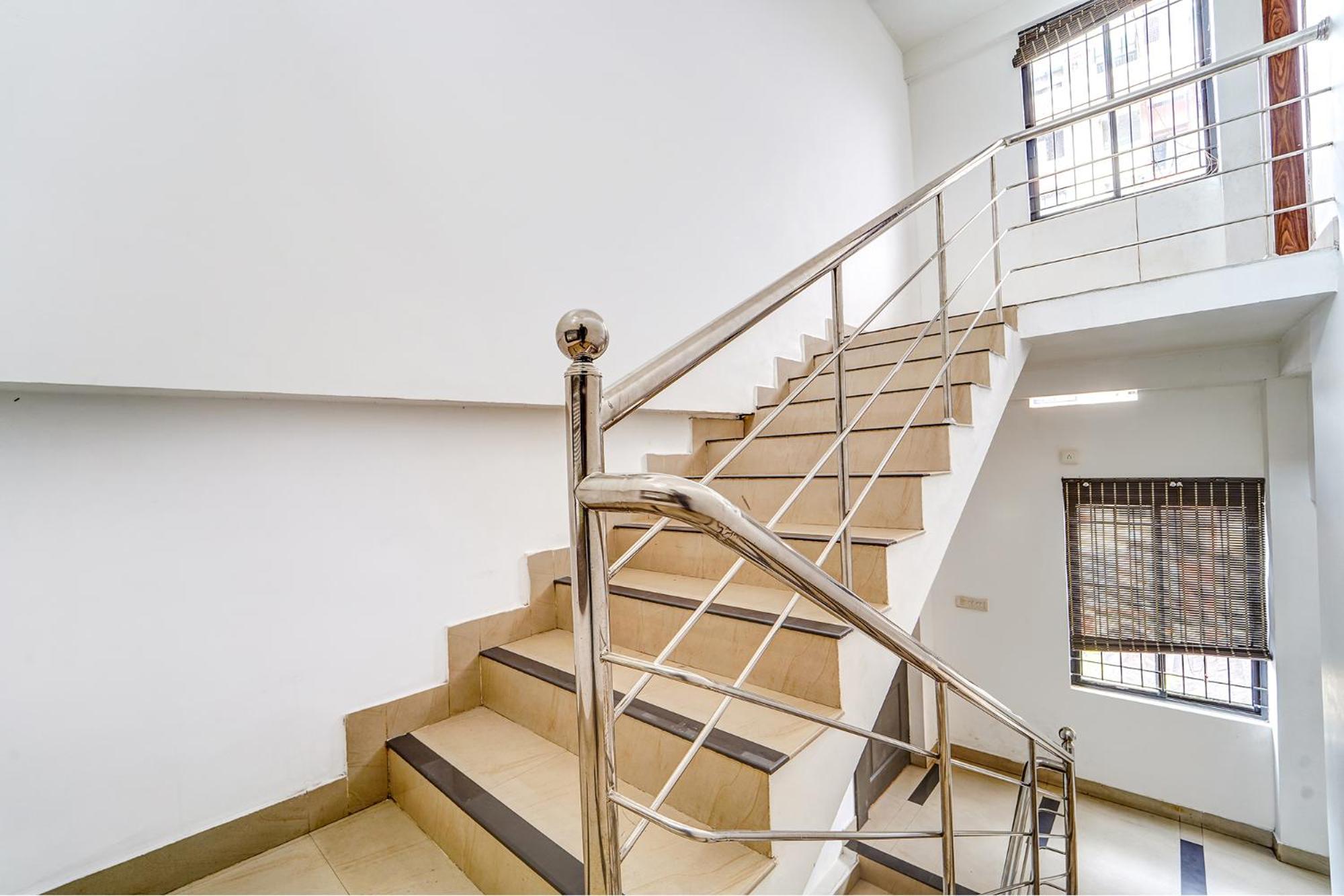 Fabhotel Qube Hotel