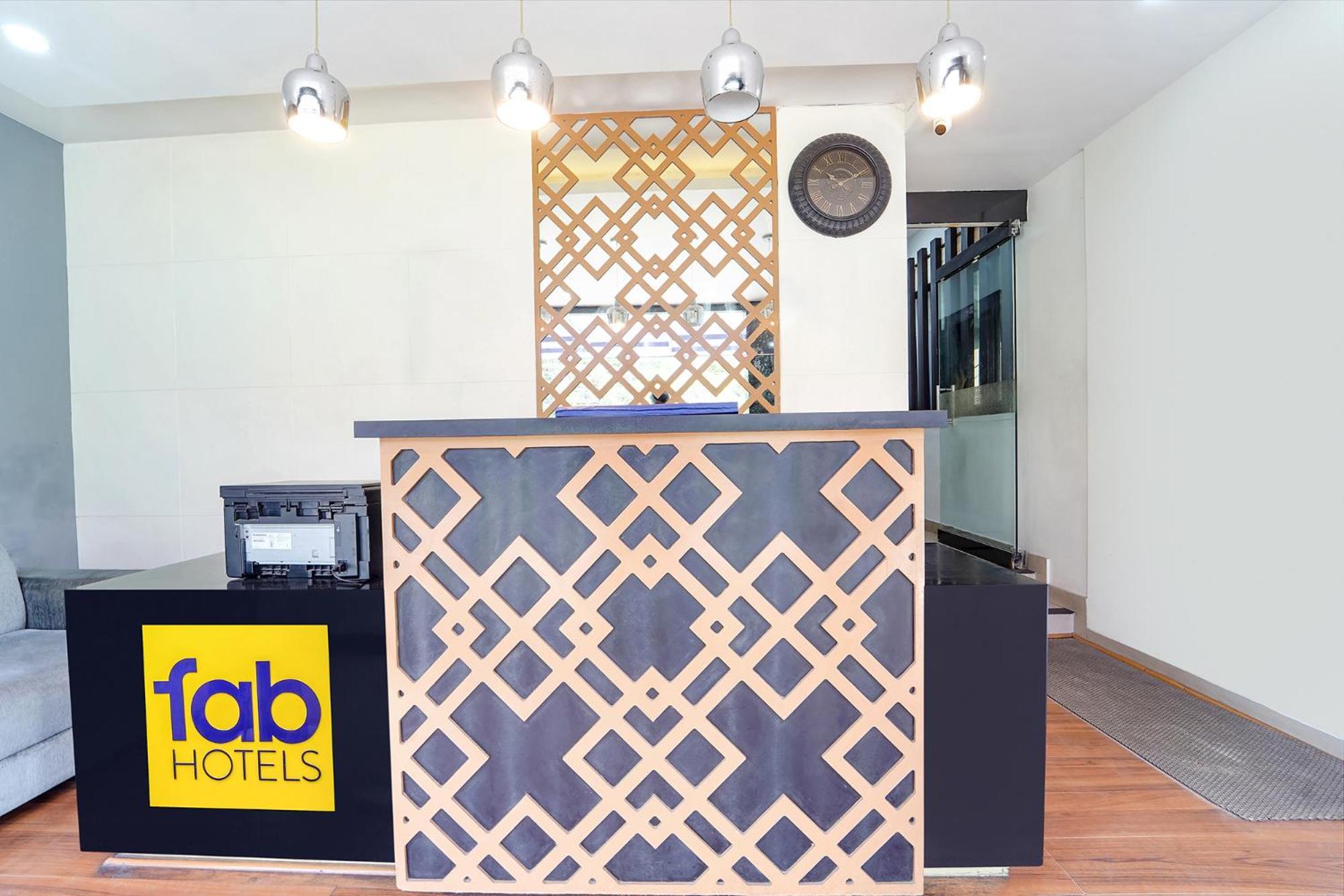 Fabhotel Qube 3*