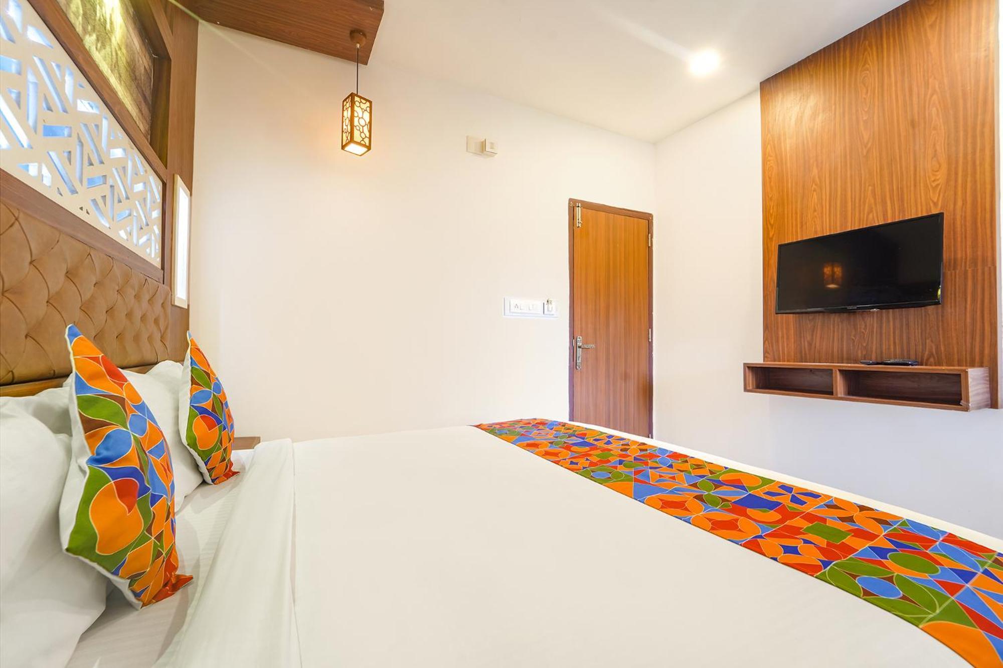 Fabhotel Qube Hotel Kochi