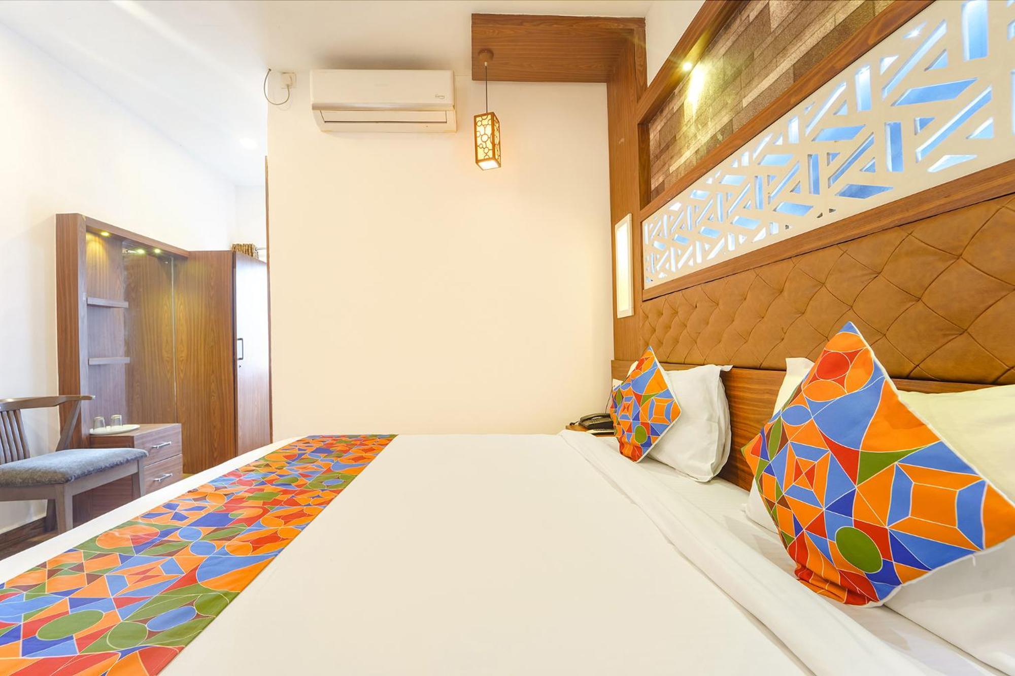 Hotel Fabhotel Qube Kochi