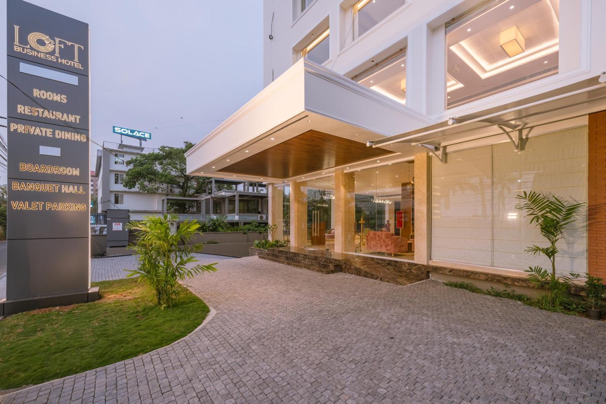 Loft Business Hotel 4*