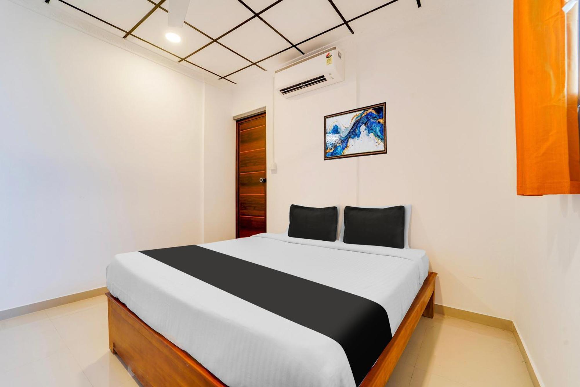 Super O Vazhakkala Hotel 3*