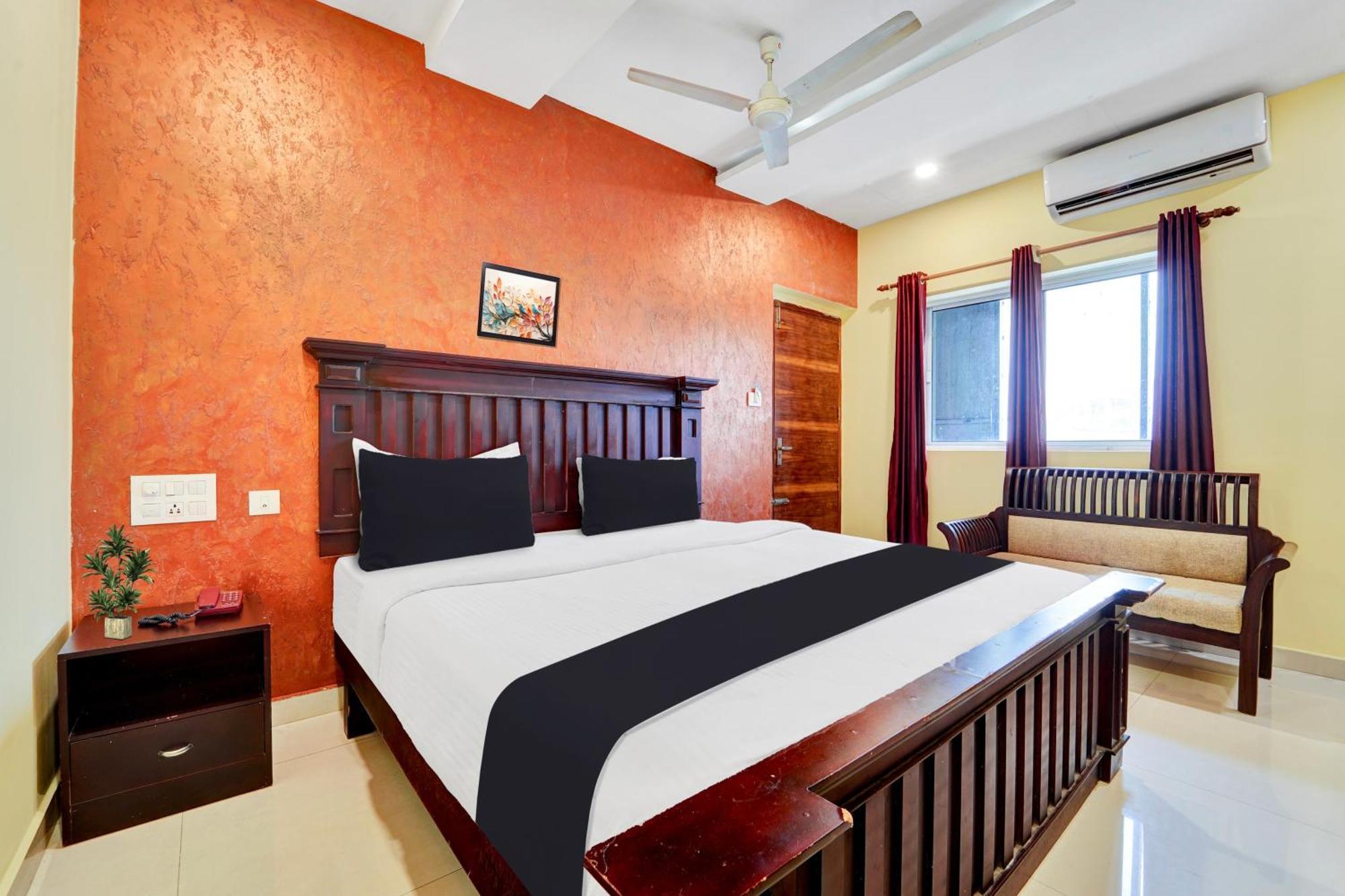 Hotel Super Townhouse Ernakulam North