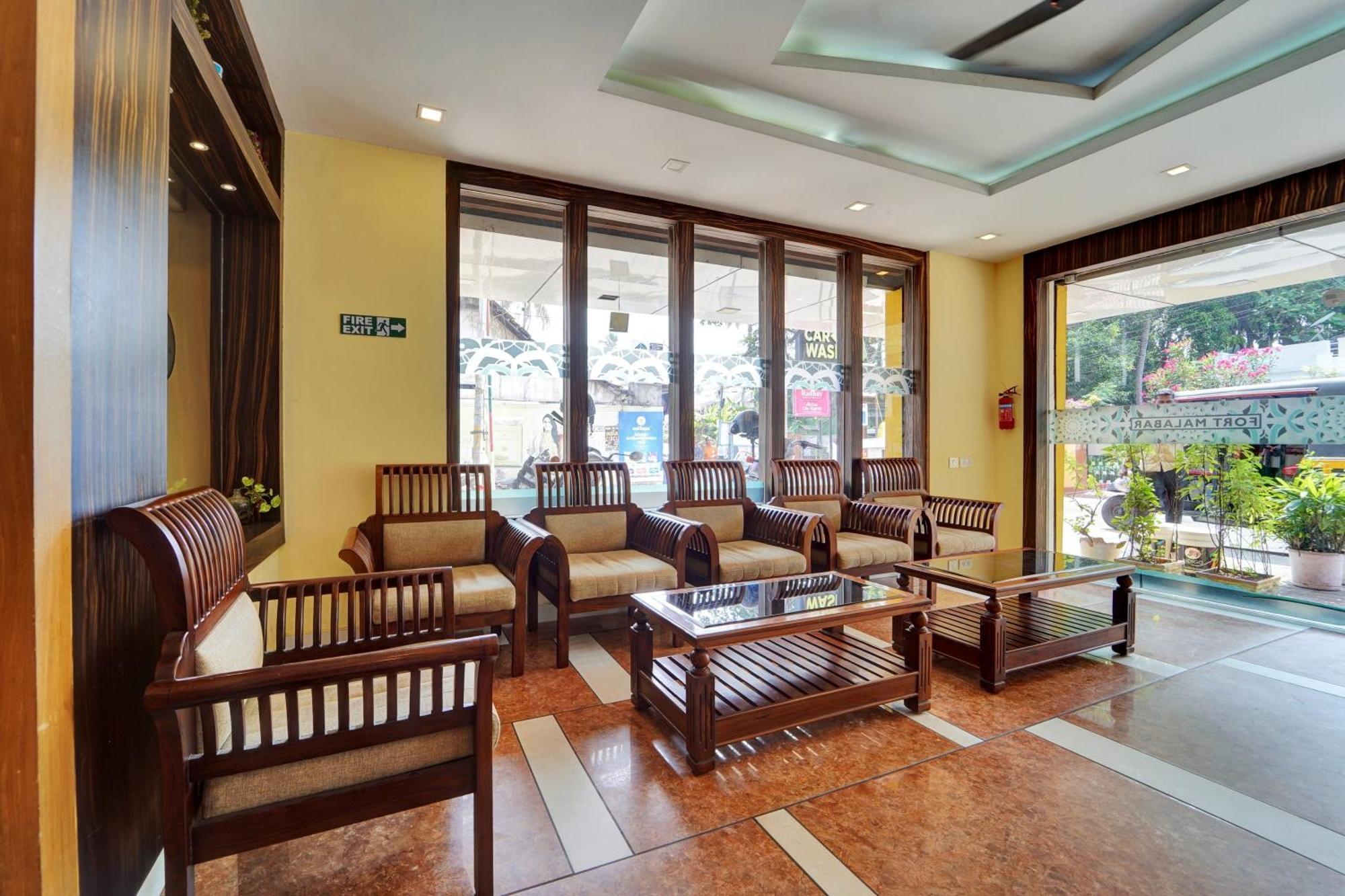 Super Townhouse Ernakulam North Hotel Kochi