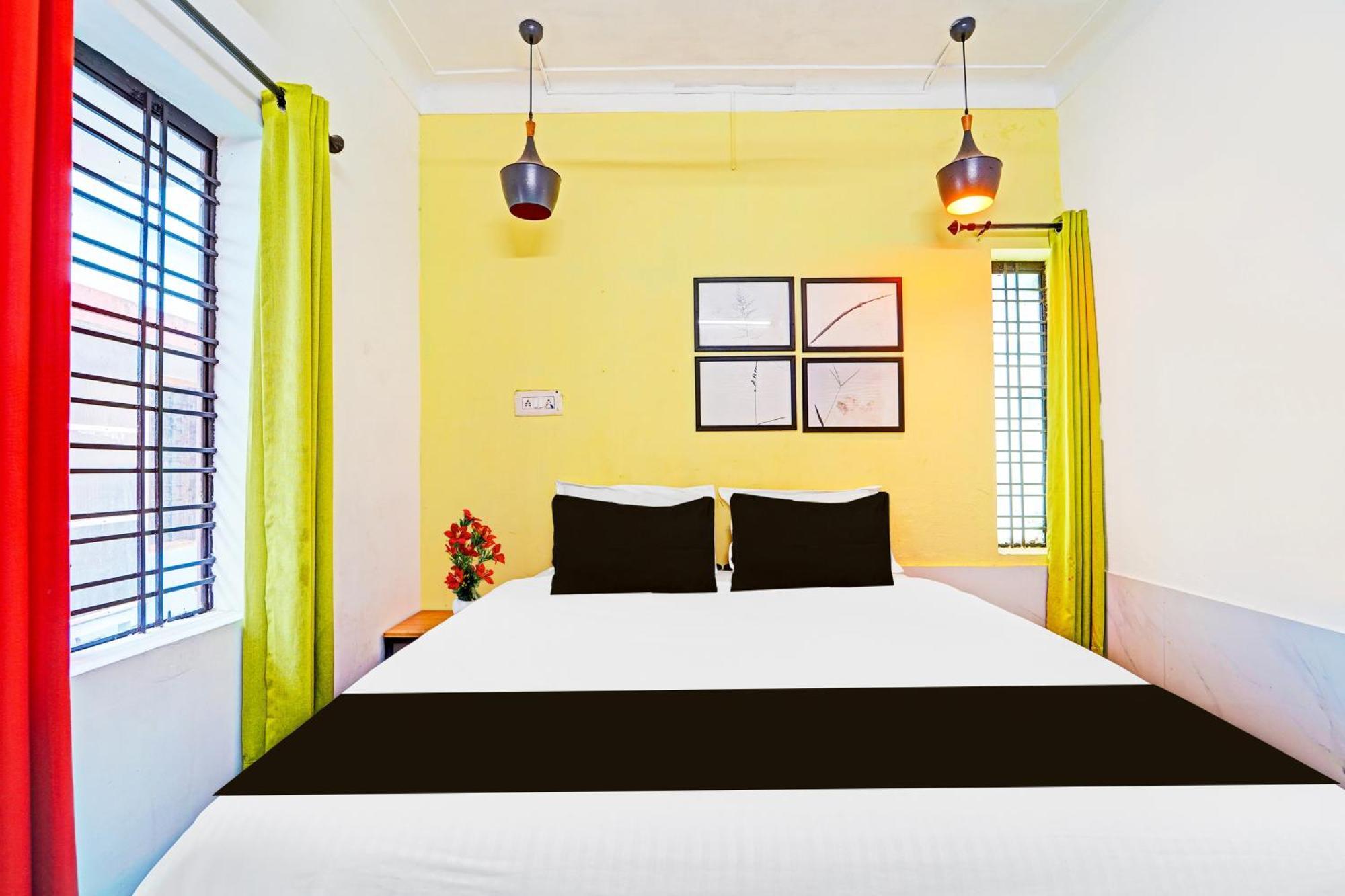 Hotel Super O Thammanam Kochi