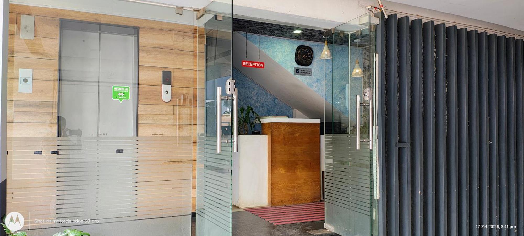 Hotel Sharp