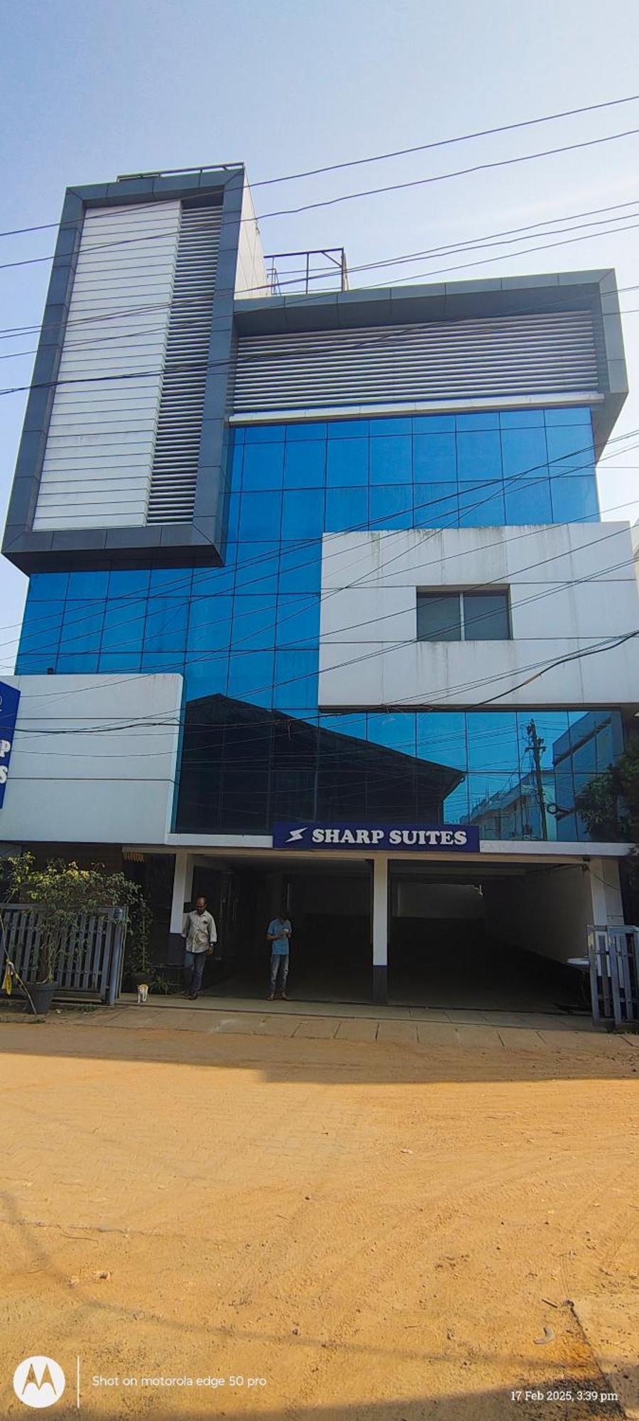 Sharp Hotel 2*
