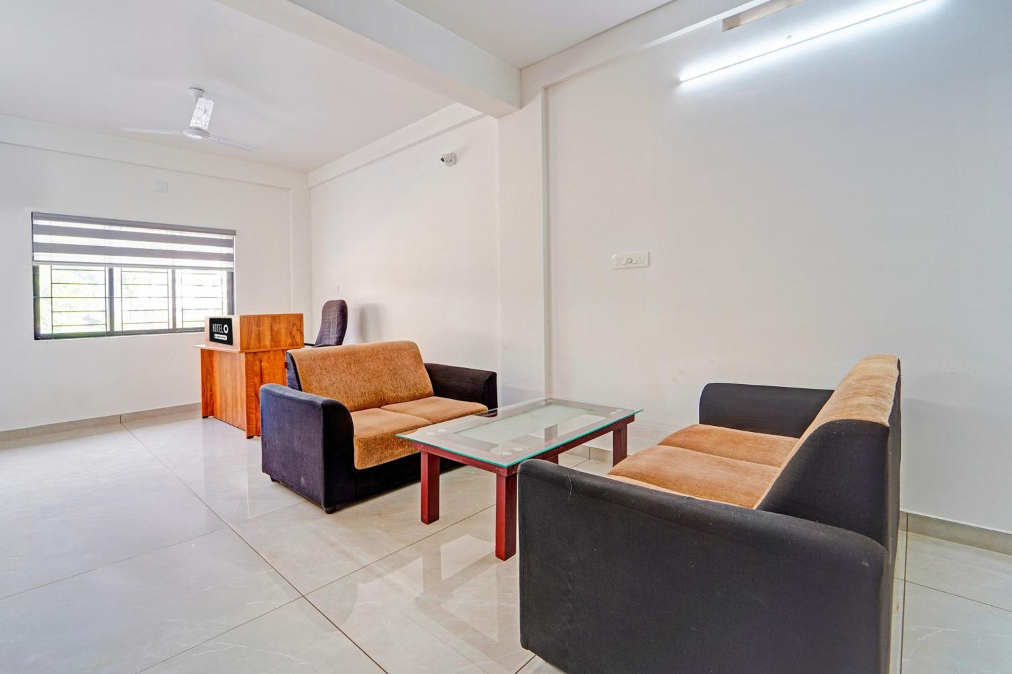 Super O Kalamassery Near Medical College 4*