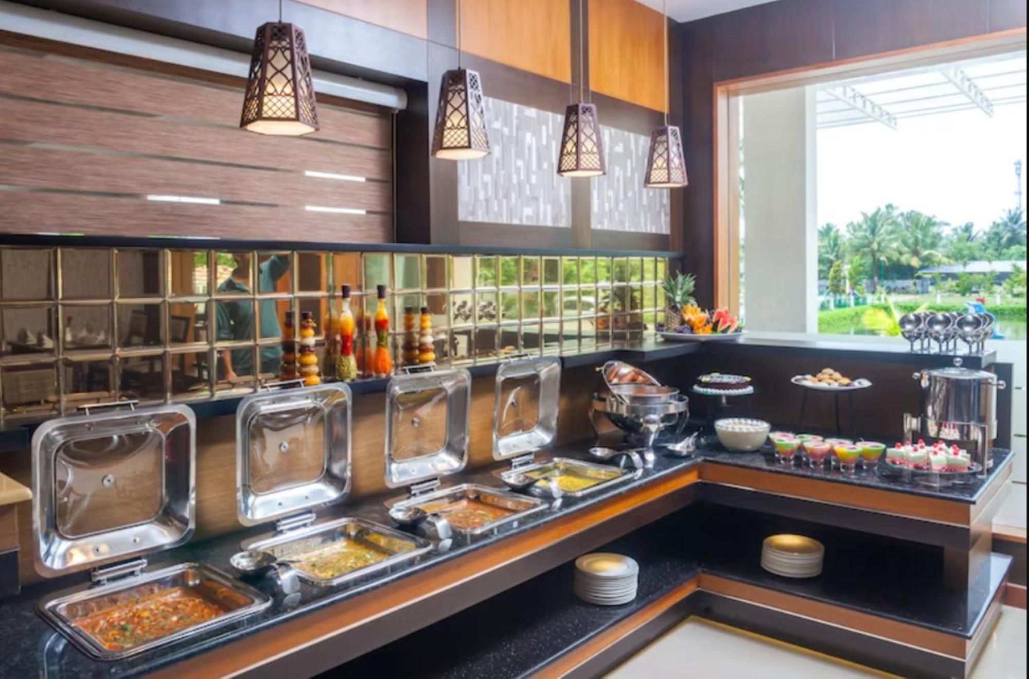 Rustic Leisures Hotel 4*