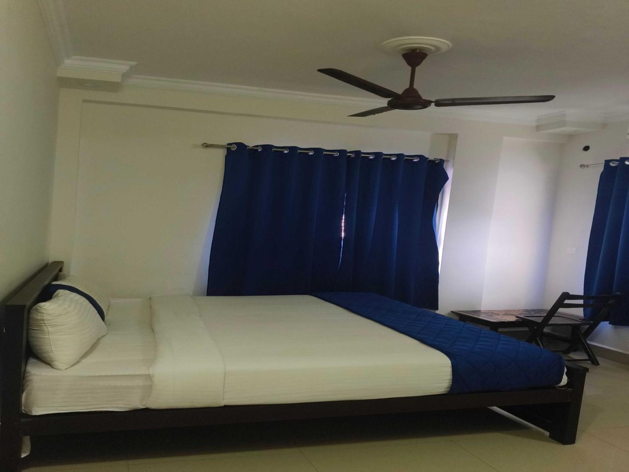 Collection O Market Road Ernakulam Hotel