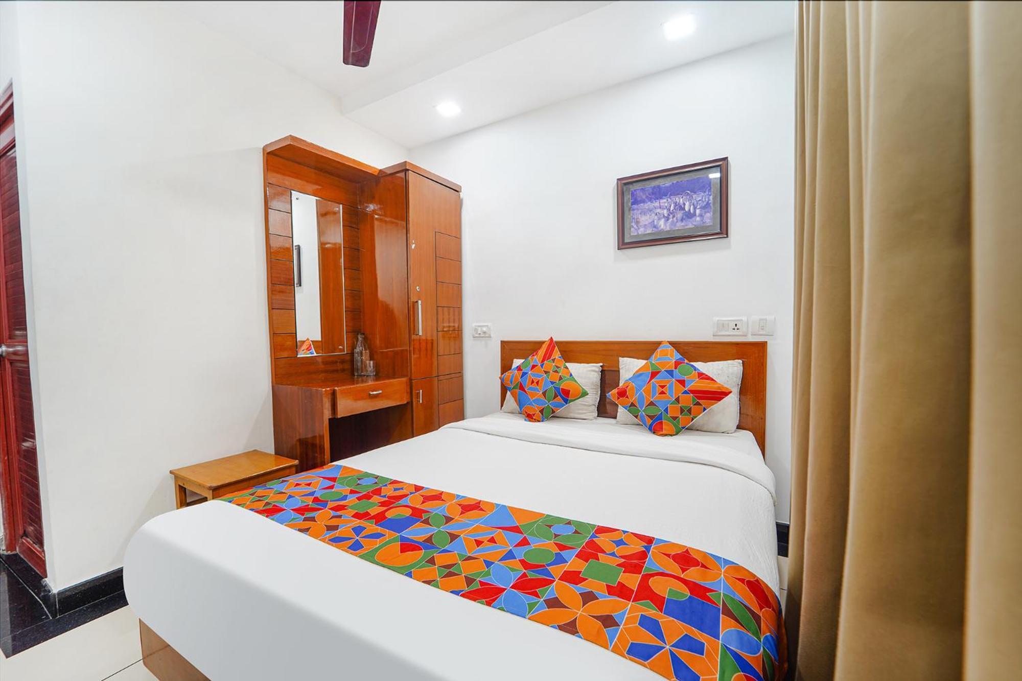 Fabhotel Stratford