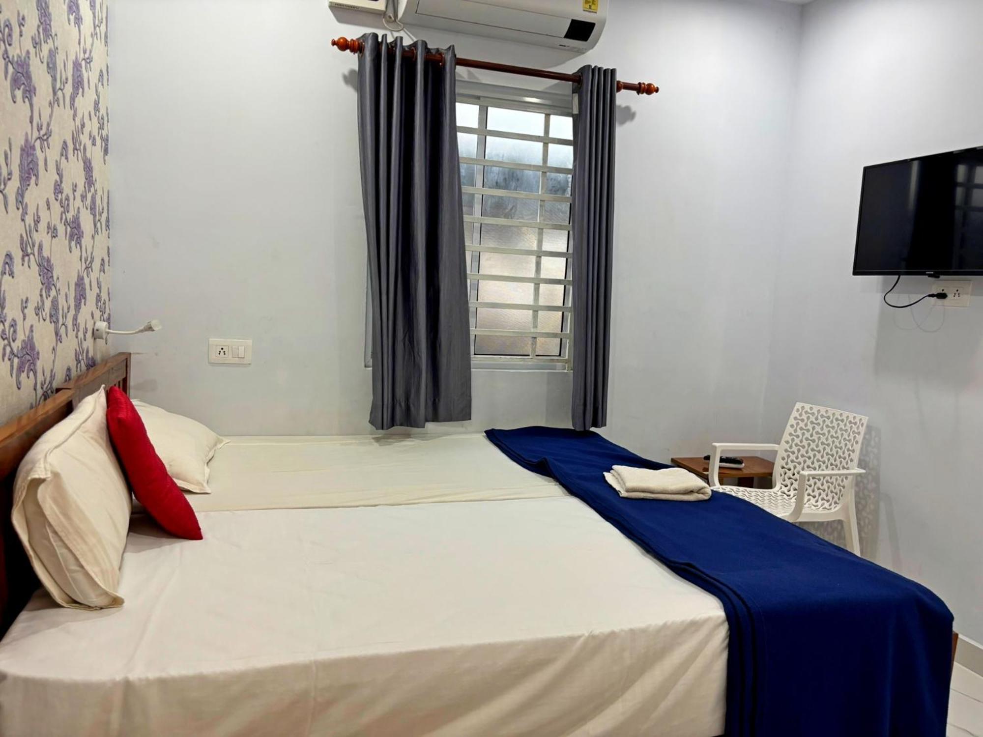 Panakal Residency, Hotel
