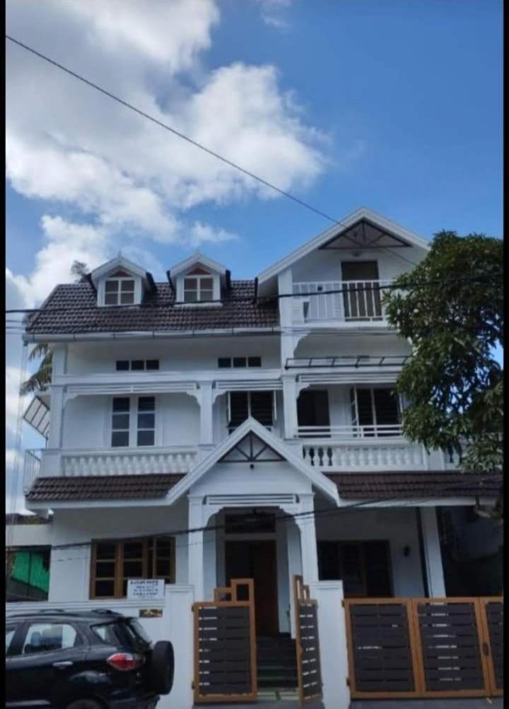 Samaria Homestay, Kochi, With Fan Homestay *