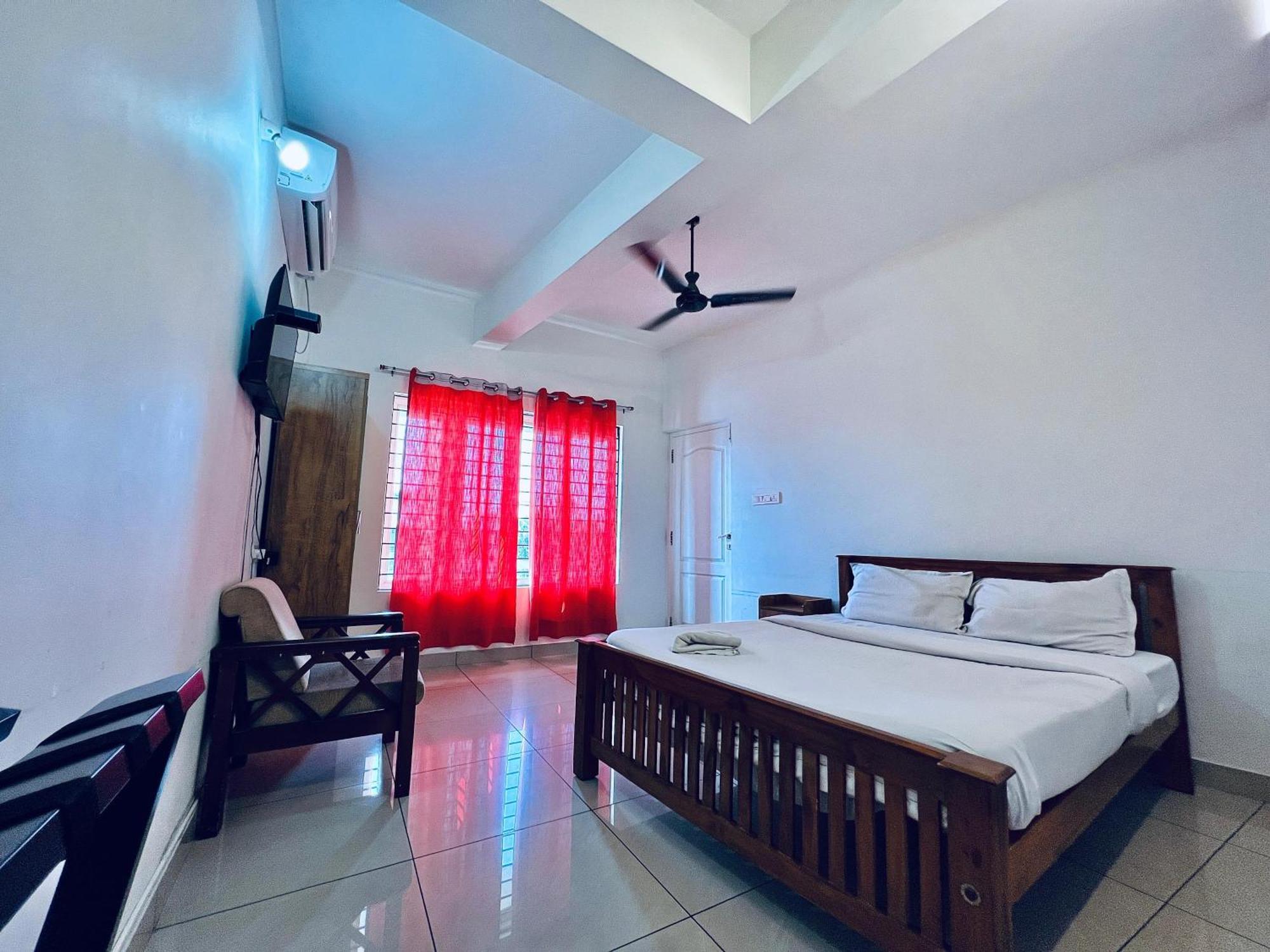 Apartment Solo Simrin Arcade Kadavanthra