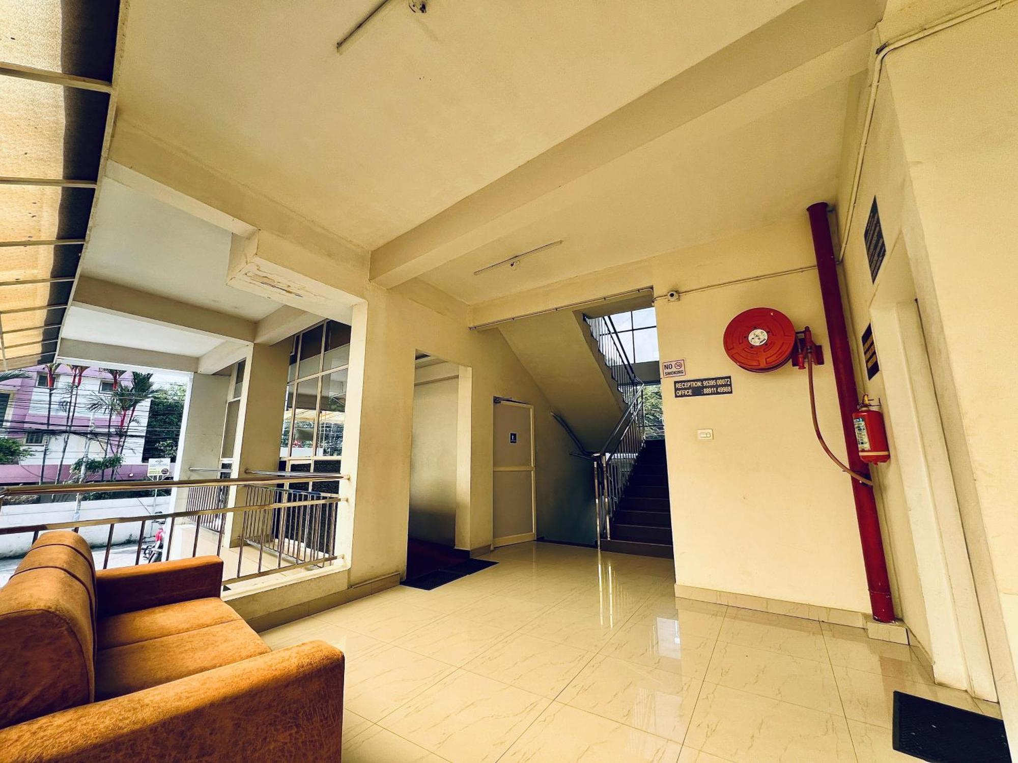 Solo Simrin Arcade Kadavanthra