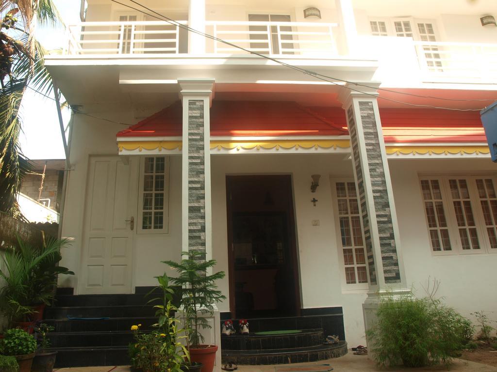 Mary Grace * Kochi