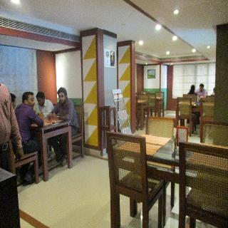 Treebo Trend Time Square Marine Drive Hotel 3*
