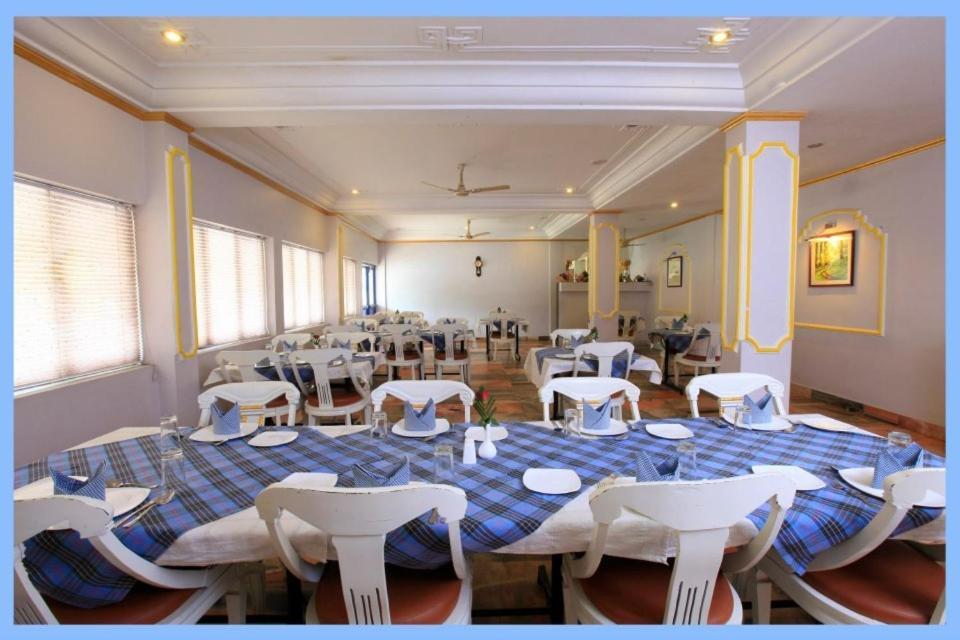Super Townhouse Malabar Illam 4*