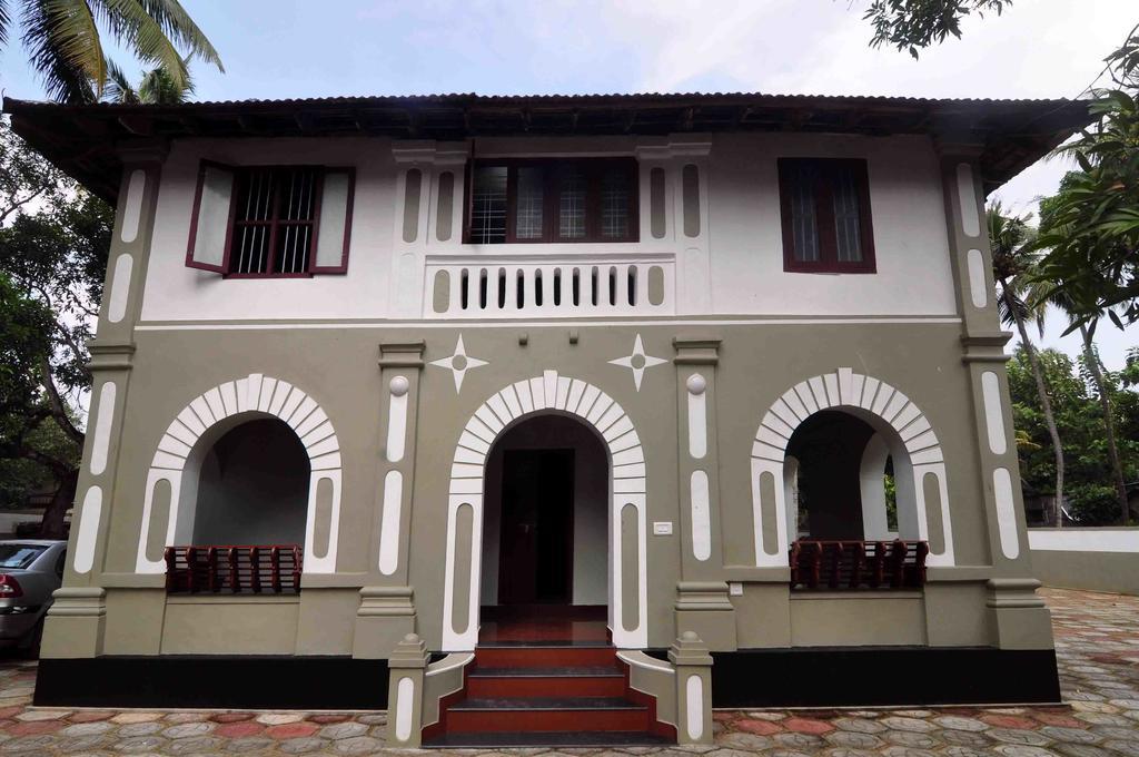 Bed & Breakfast County Heritage Kochi