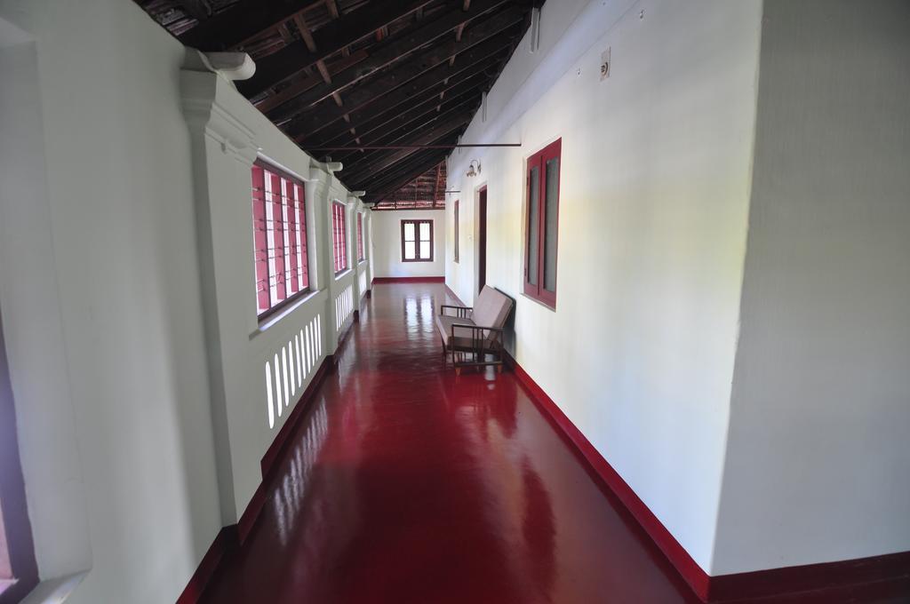 County Heritage Bed & Breakfast 2*