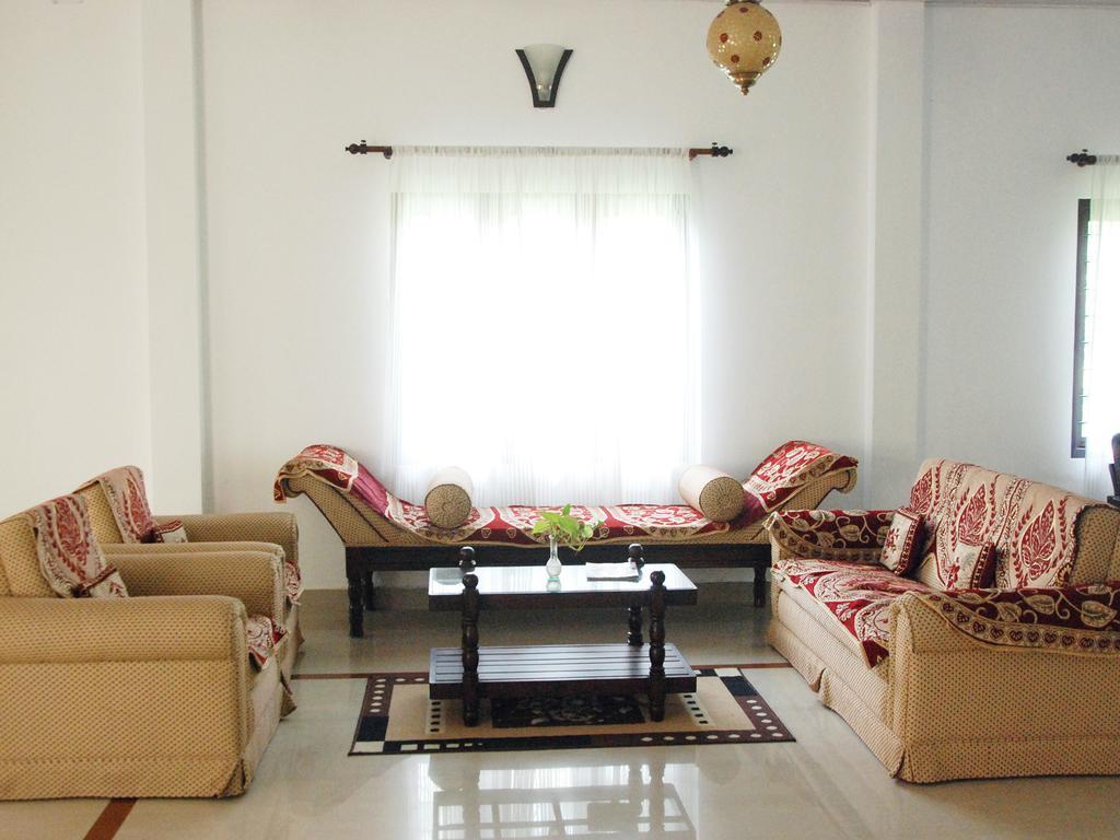 Akshay Homestay *
