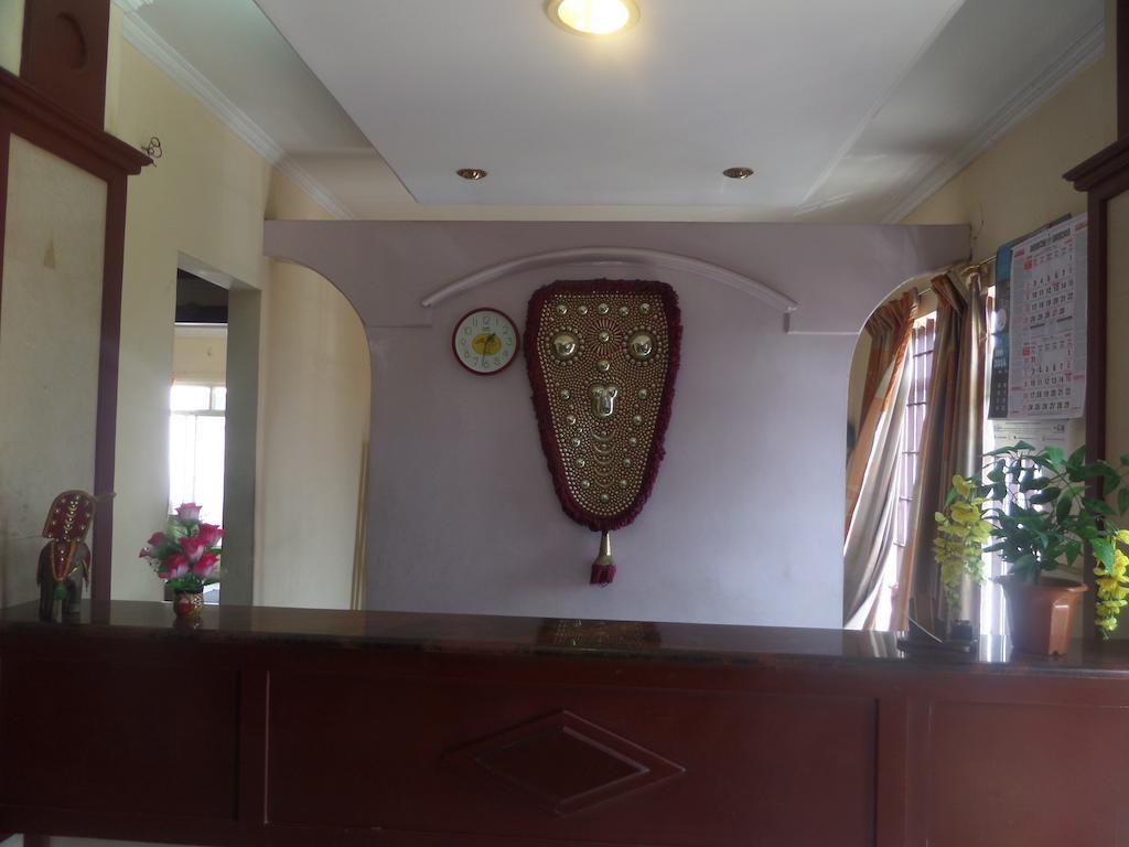 Hotel Amma Residency 2*