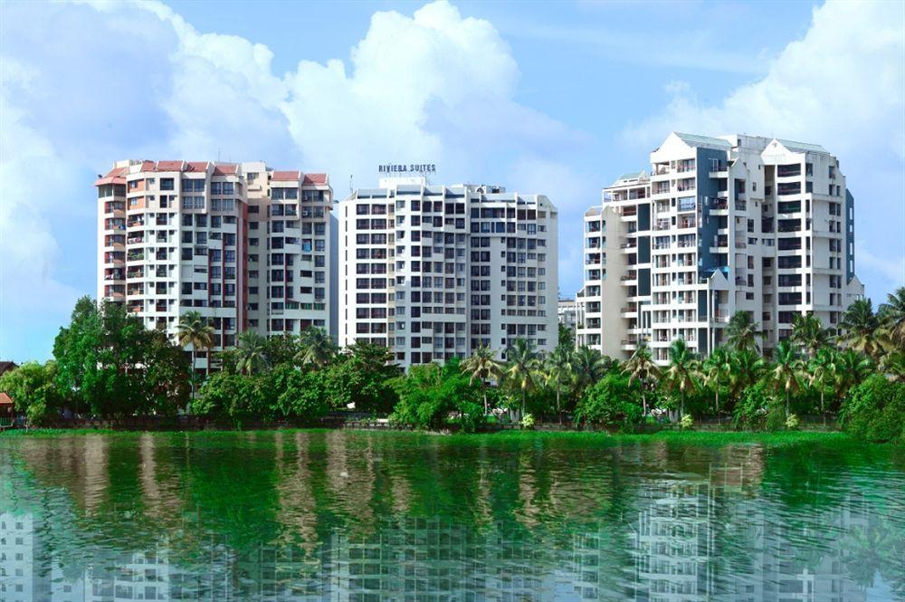 Hotel Riviera Suites Kochi