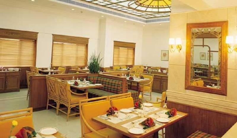 Hotel Abad Metro