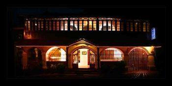 Homestay Chiramel Residency *