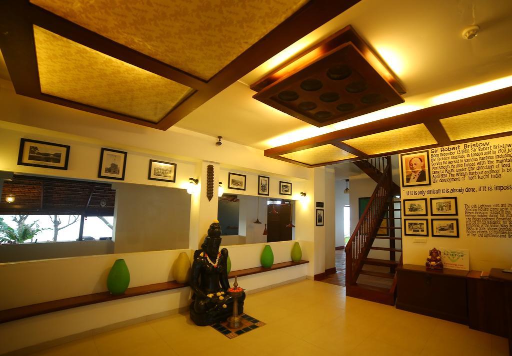 Hotel Old Lighthouse Bristow , 3*
